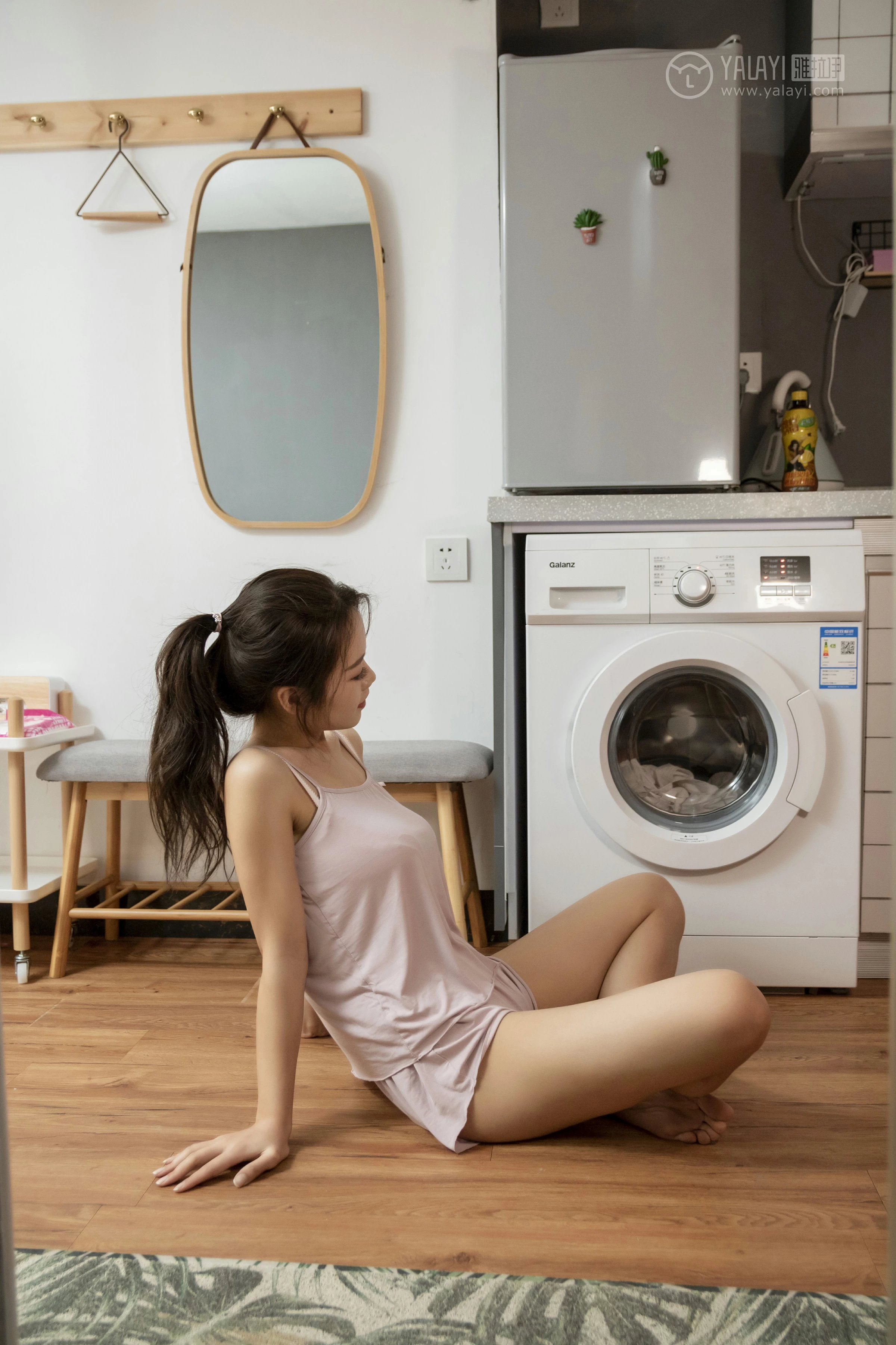 [YALAYI雅拉伊]No.283 书香 慧儿 粉色睡衣加白色内衣性感私房写真集第16张