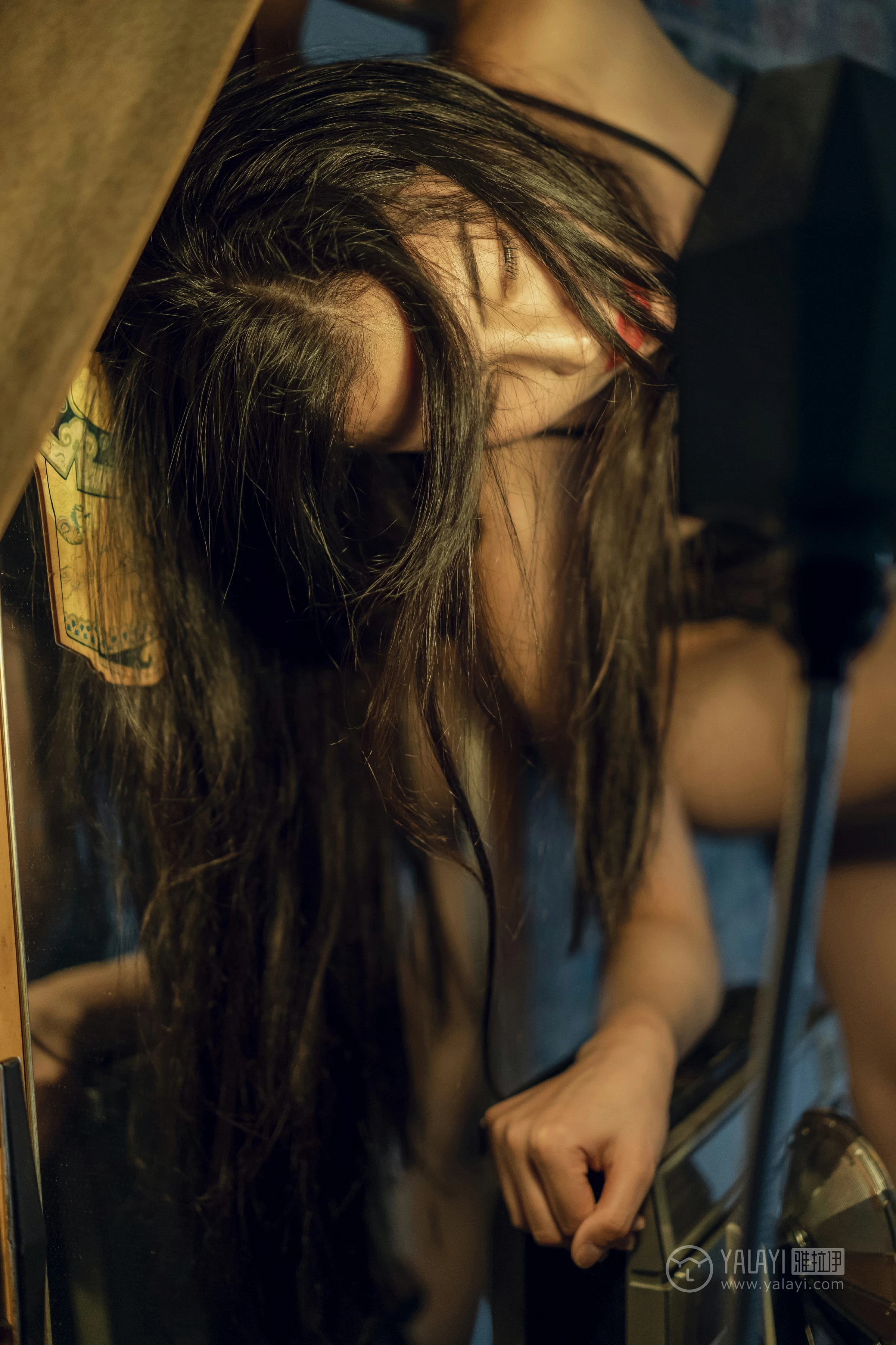 [YALAYI雅拉伊]No.302 挣扎中自我救赎 小竹 黑色镂空情趣内衣性感私房写真集第3张