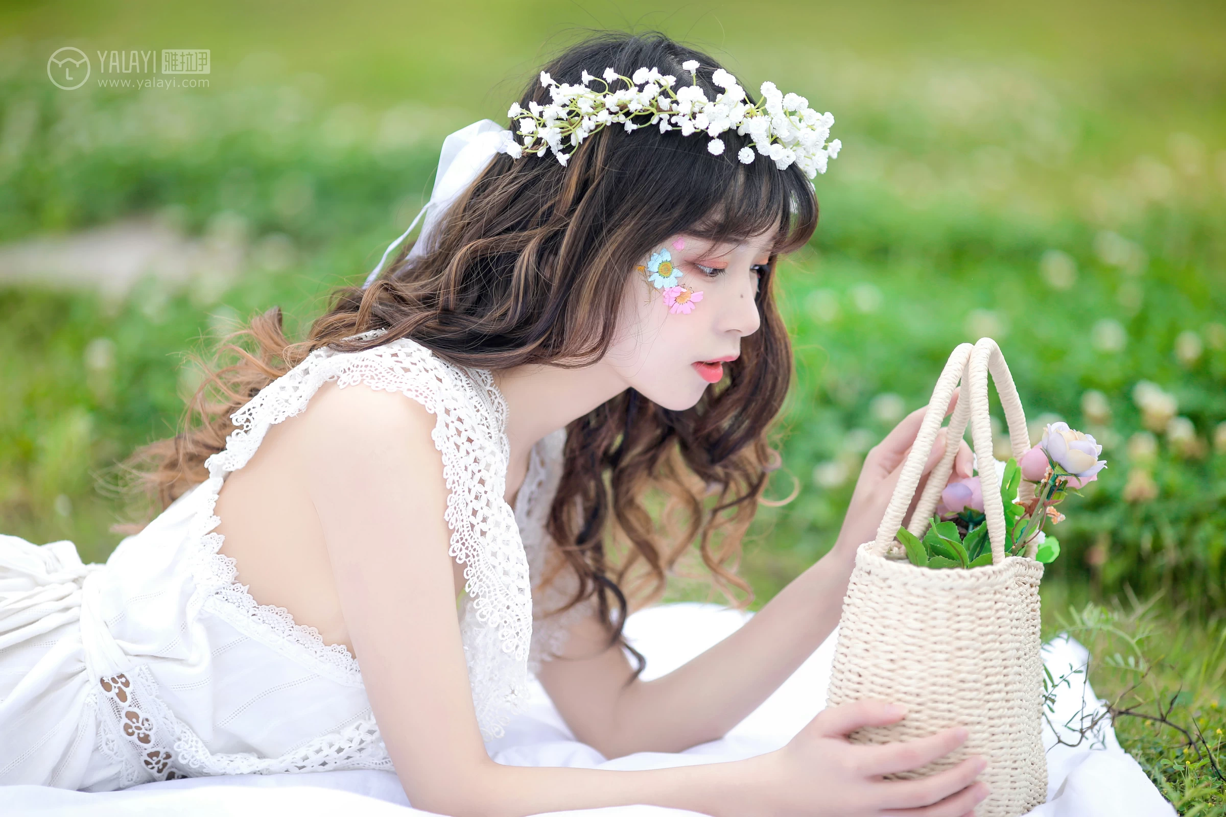 [YALAYI雅拉伊]No.303 花仙 花儿 白色镂空连衣裙与白色芭蕾舞裙性感私房写真集第13张