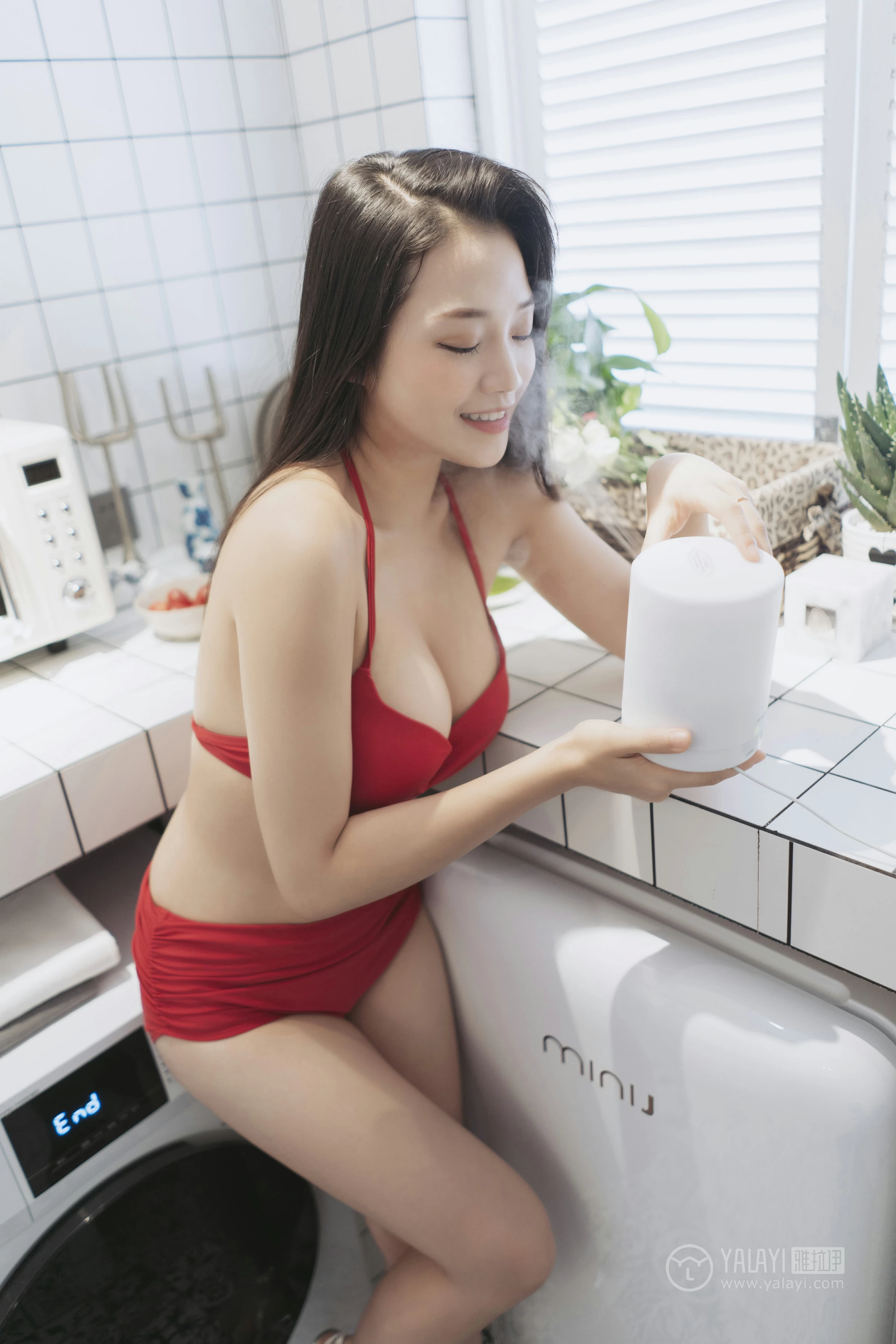 [YALAYI雅拉伊]No.339 假日 洋儿 红色内衣性感私房写真集第12张