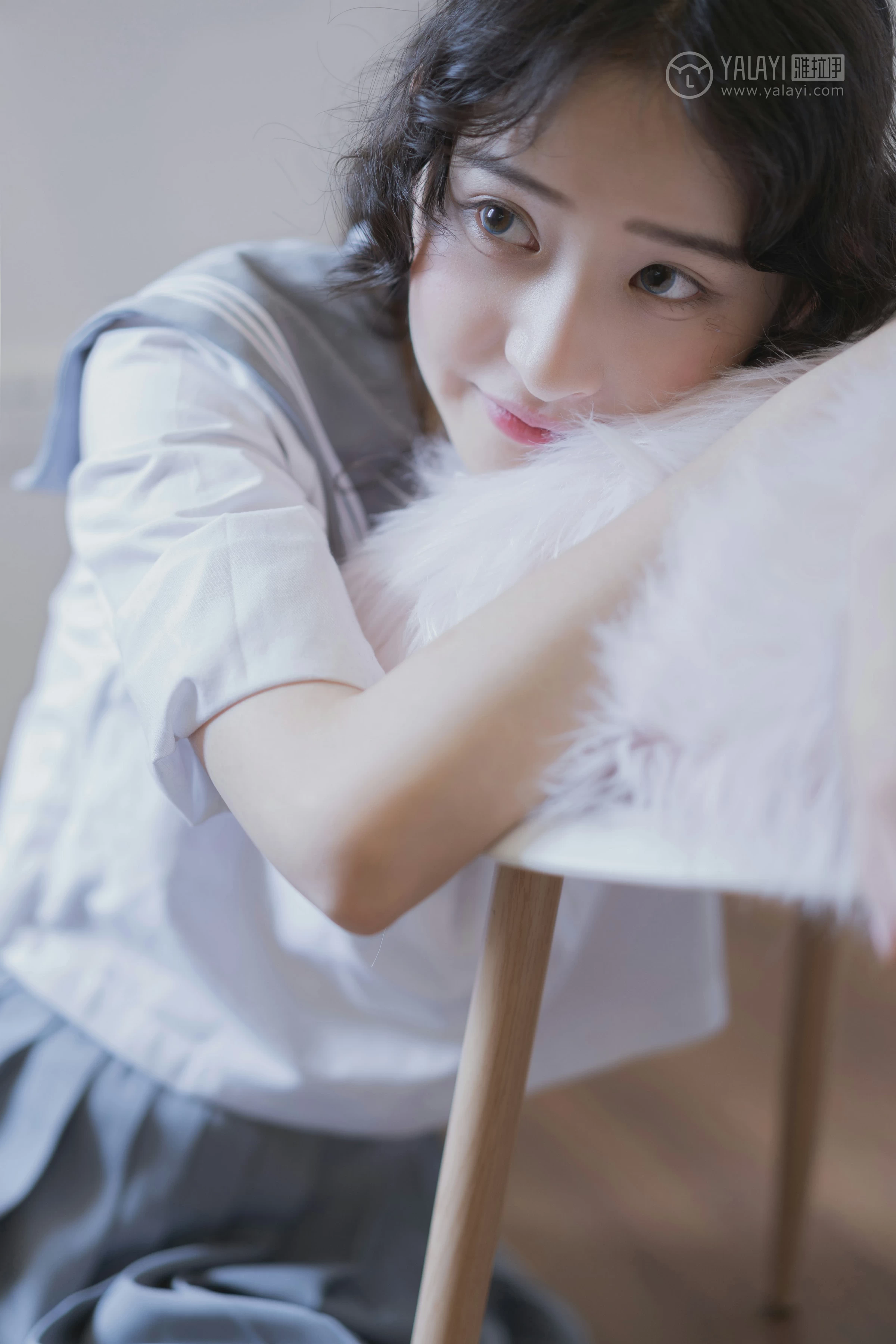 [YALAYI雅拉伊]No.349 清纯学生妹 西子 高中女生制服与短裙性感私房写真集第17张