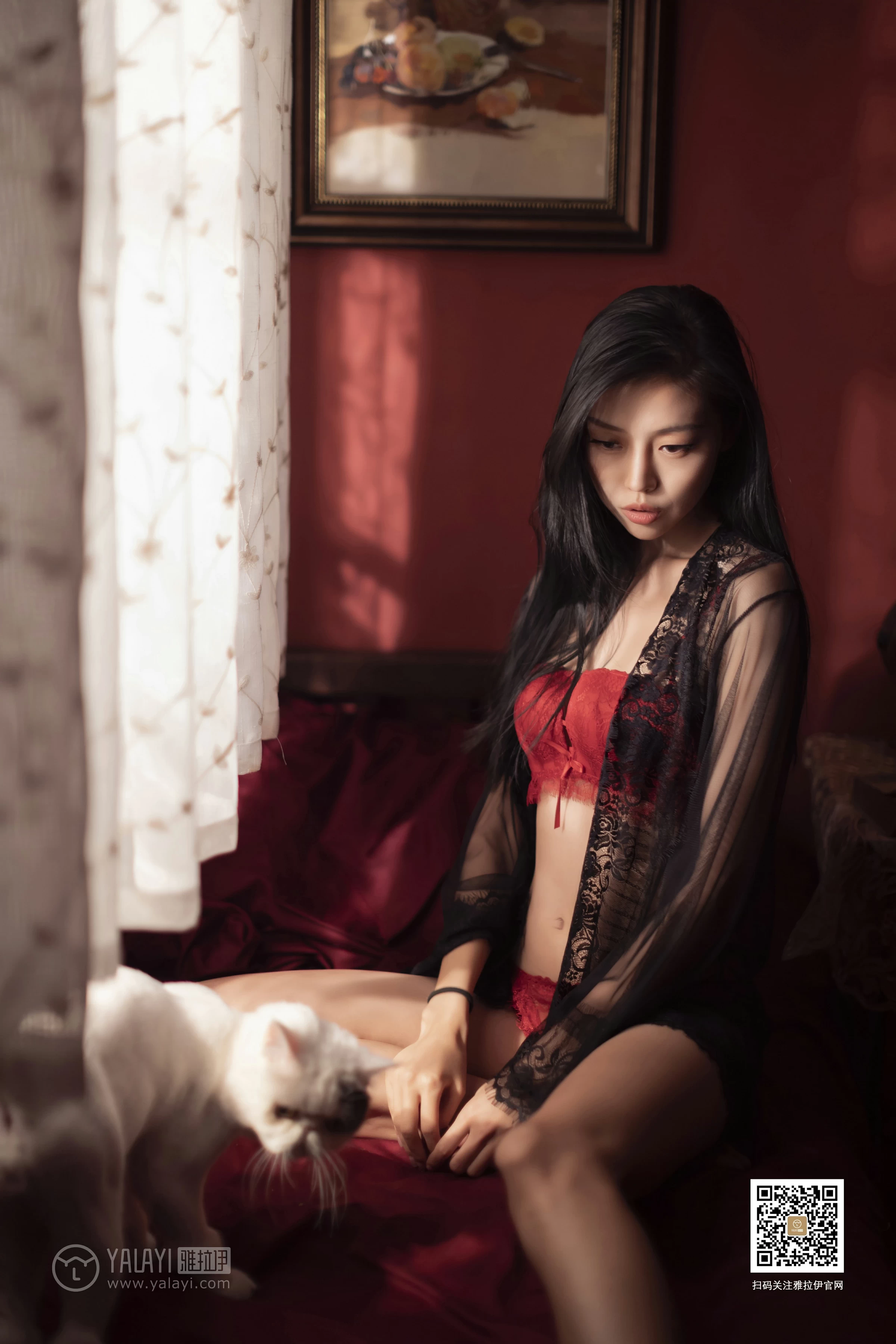 [YALAYI雅拉伊]No.368 梦醒时分 图雅 黑色透视情趣睡衣加红色蕾丝内衣性感私房写真集第15张