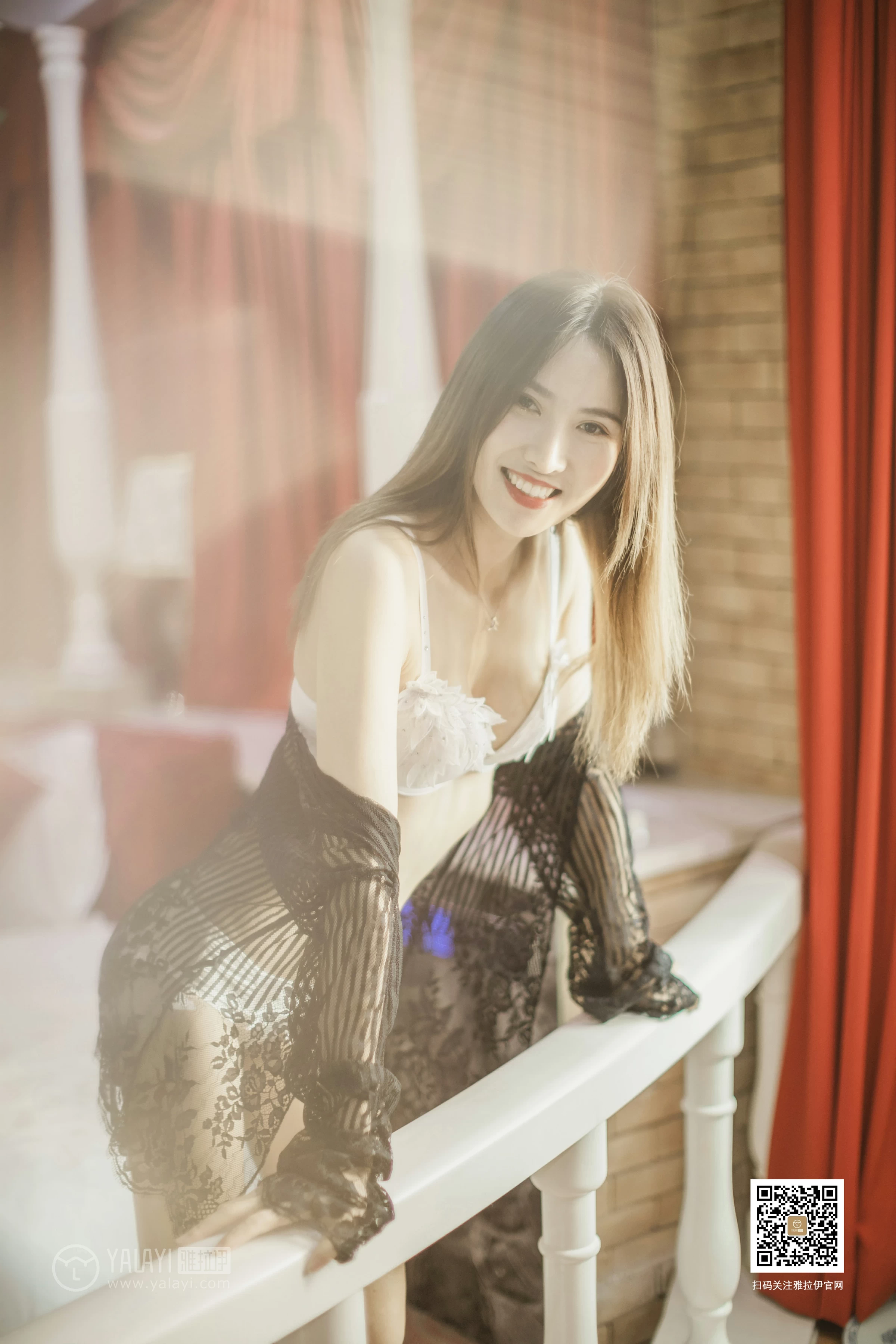 [YALAYI雅拉伊]No.366 红尘有你 美宣 黑色透视蕾丝衬衫加白色情趣内衣性感私房写真集第8张