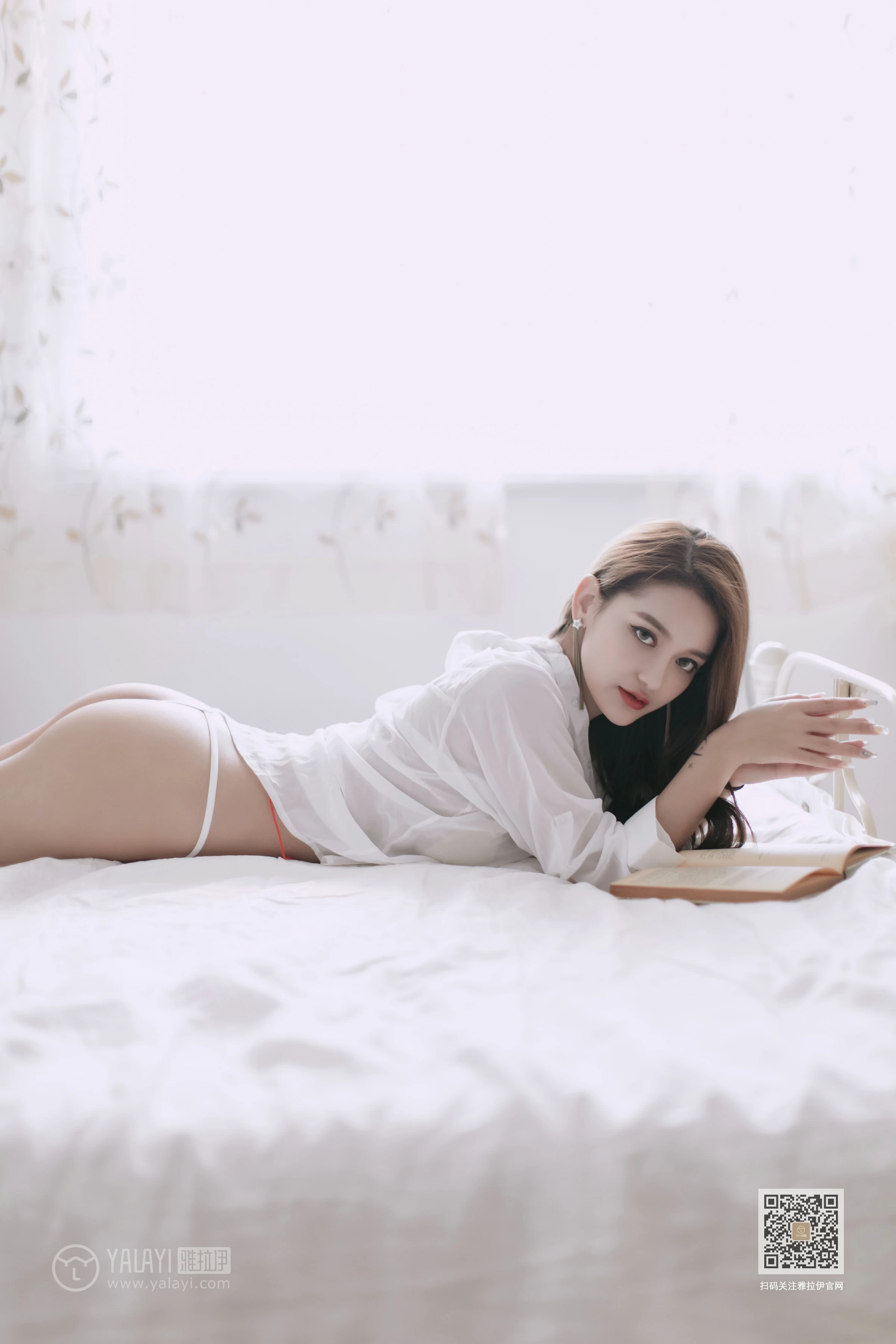[YALAYI雅拉伊]No.398 如雪如霜 刘子炀 白色透视衬衫居家性感私房写真集第5张