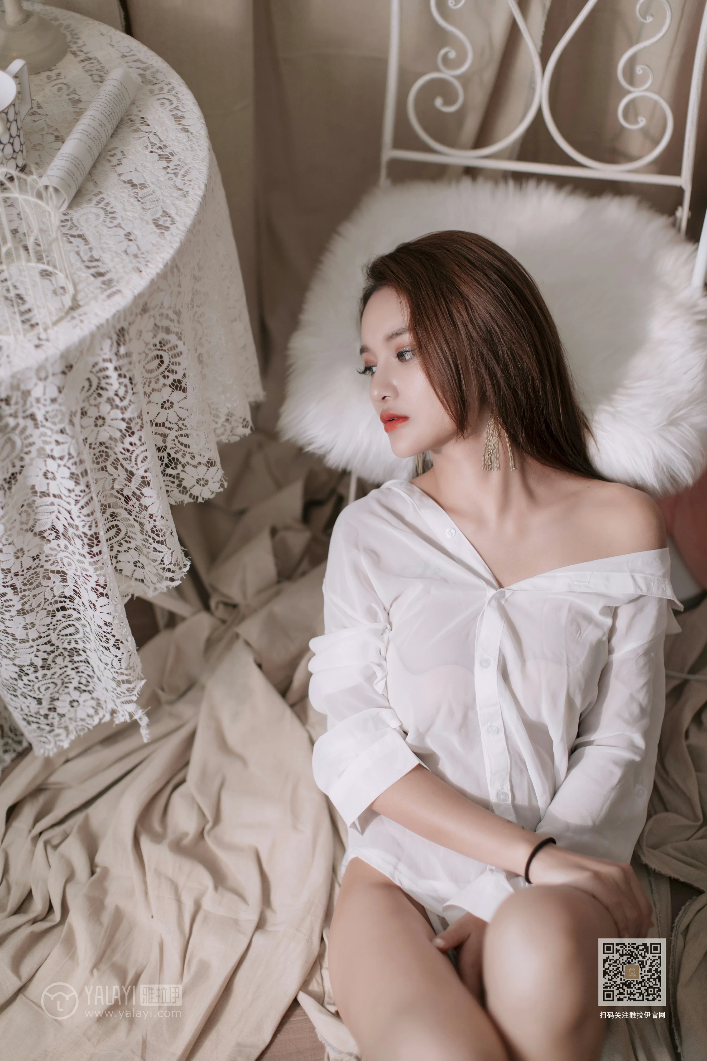 [YALAYI雅拉伊]No.398 如雪如霜 刘子炀 白色透视衬衫居家性感私房写真集第11张