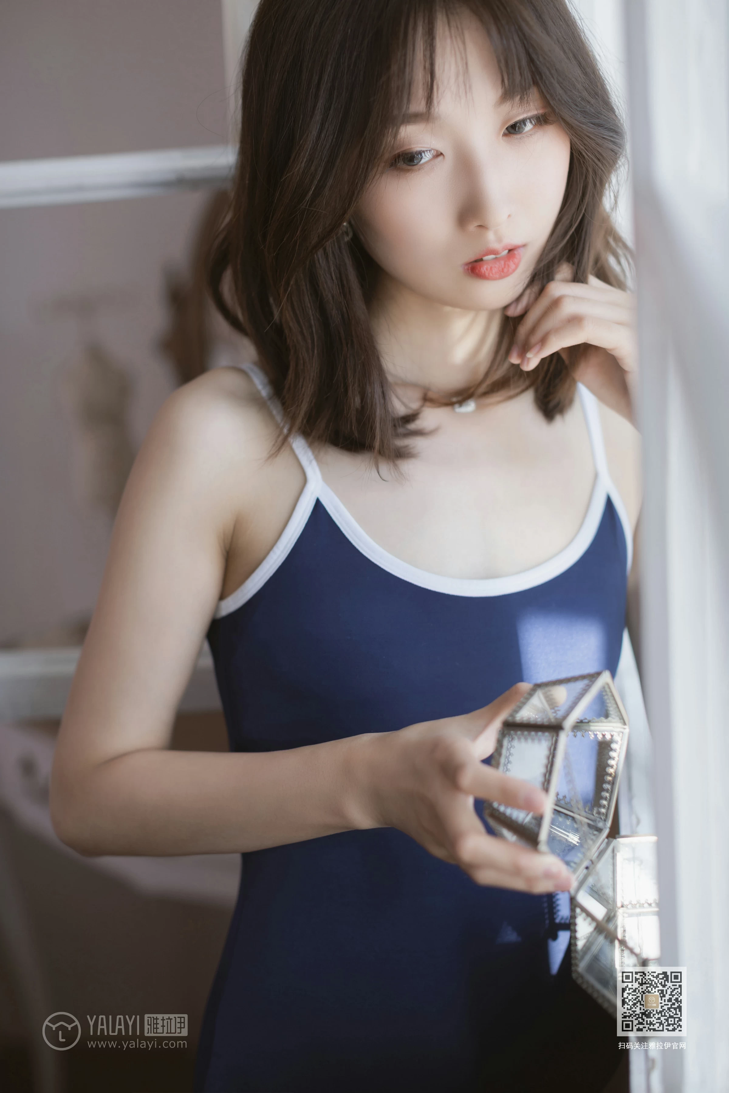 [YALAYI雅拉伊]Vol.410 很酷的水 佳佳 蓝色连体运动内衣性感私房写真集第13张