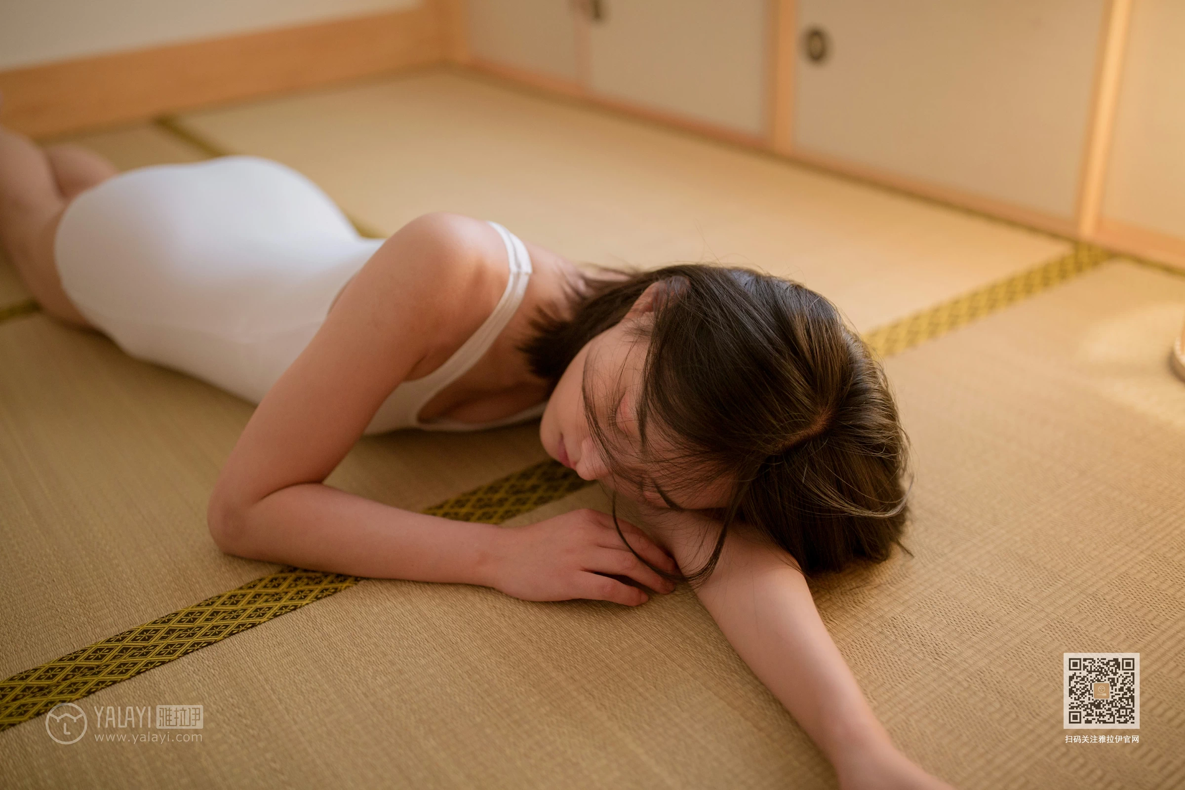 [YALAYI雅拉伊]Vol.411 楚楚 白色连体运动内衣居家性感私房写真集第8张
