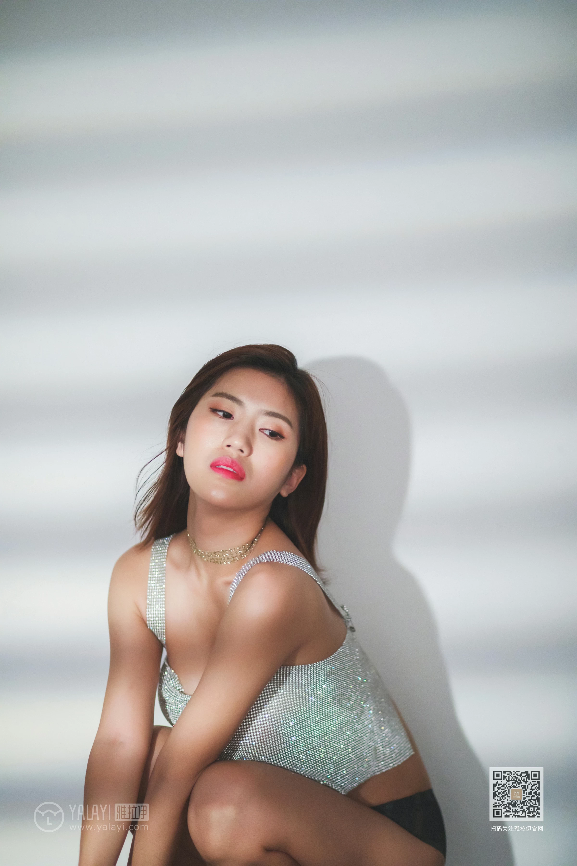[YALAYI雅拉伊]Vol.420 金缕衣 小小 银色镂空内衣性感私房写真集第13张