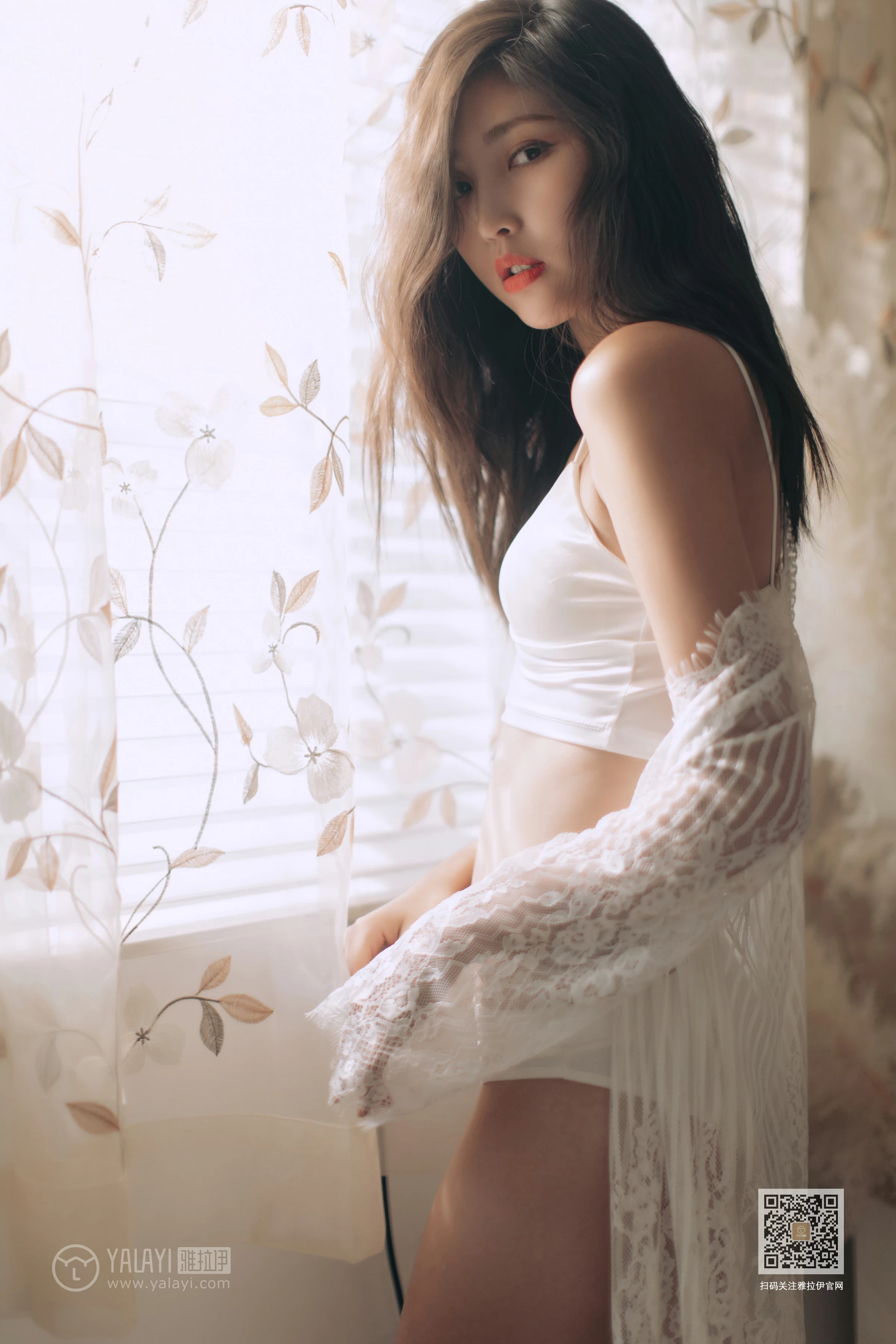 [YALAYI雅拉伊]Vol.423 好想告诉你 仓儿 白色透视镂空睡衣加白色内衣性感私房写真集第18张
