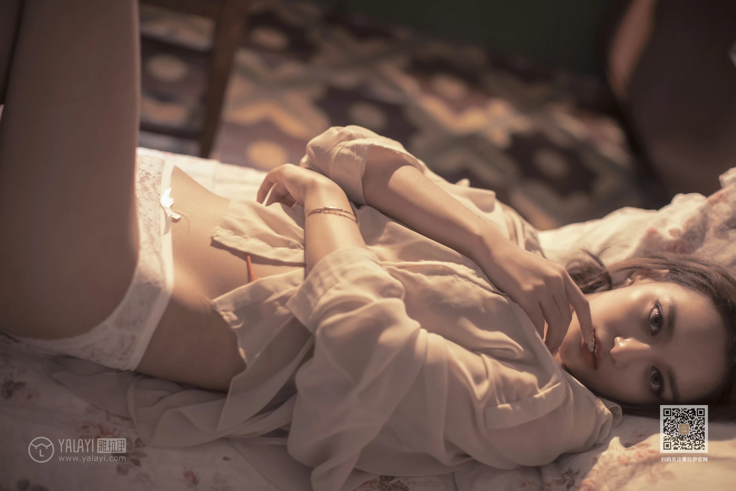 [YALAYI雅拉伊]Vol.430 意乱情迷 慧儿 白色透视衬衫居家性感私房写真集第4张