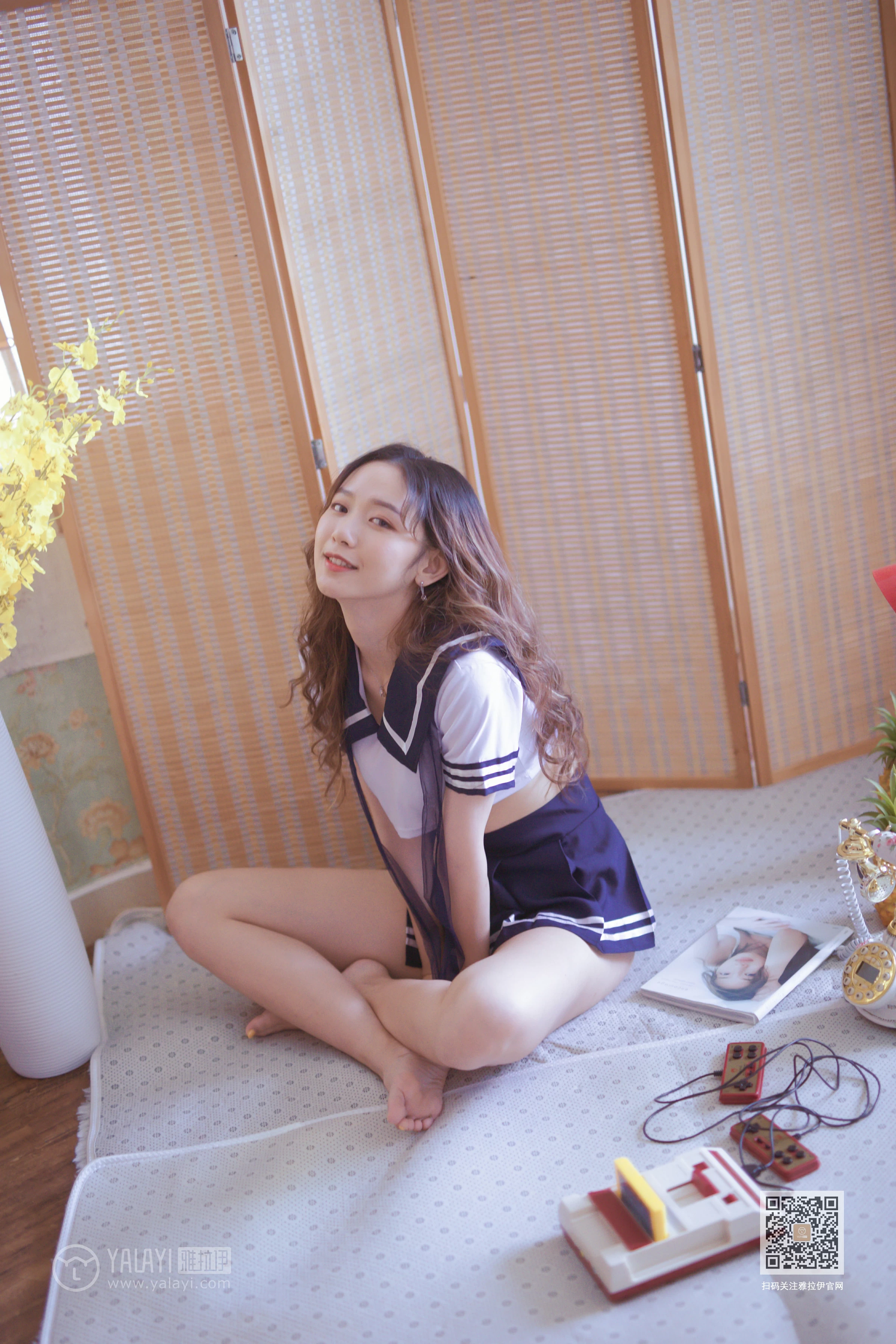 [YALAYI雅拉伊]Vol.438 美女与水手服 晓琳 情趣制服加短裙性感私房写真集第11张