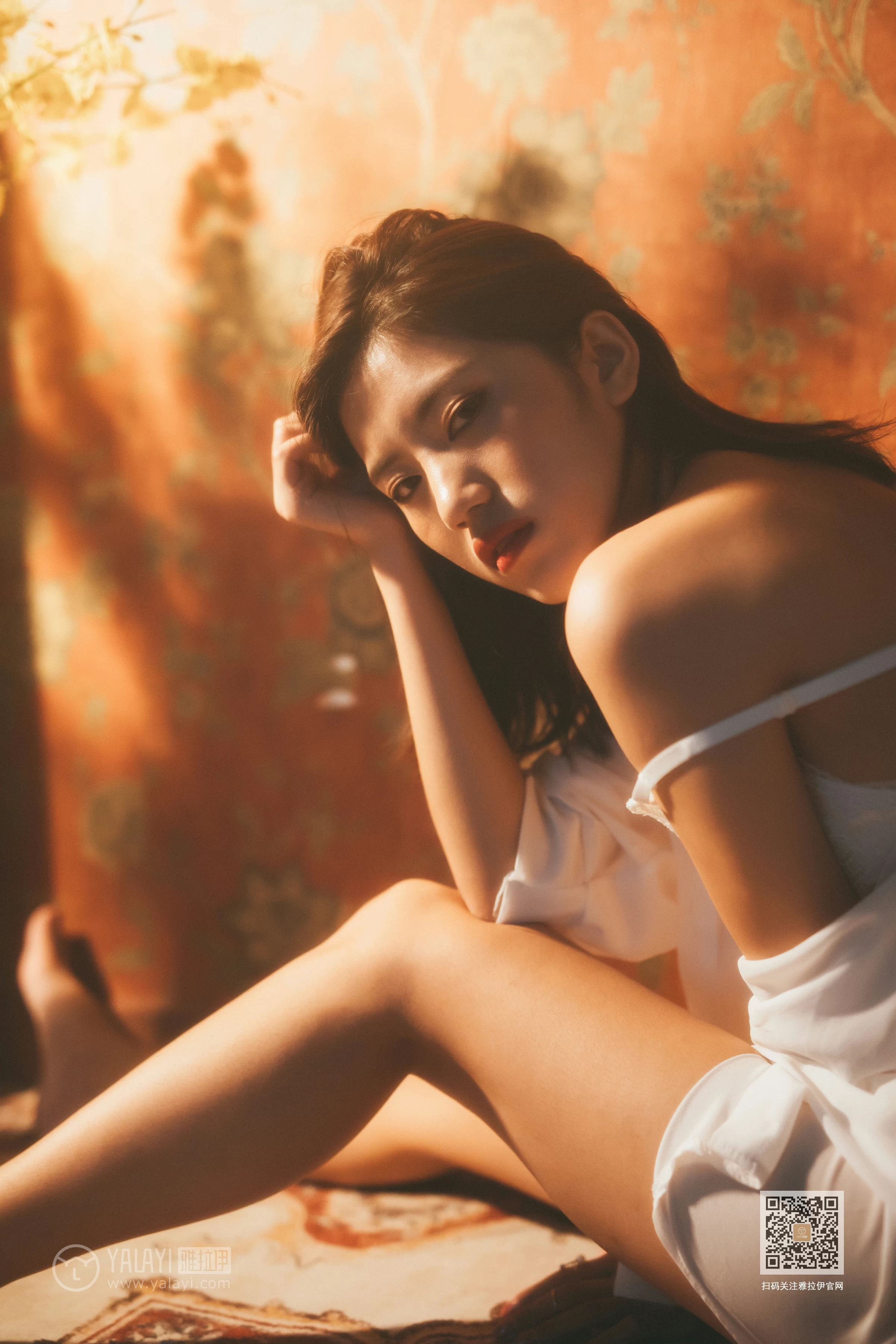 [YALAYI雅拉伊]Vol.442 空房间 小小 白色透视衬衫加白色蕾丝内衣性感私房写真集第5张