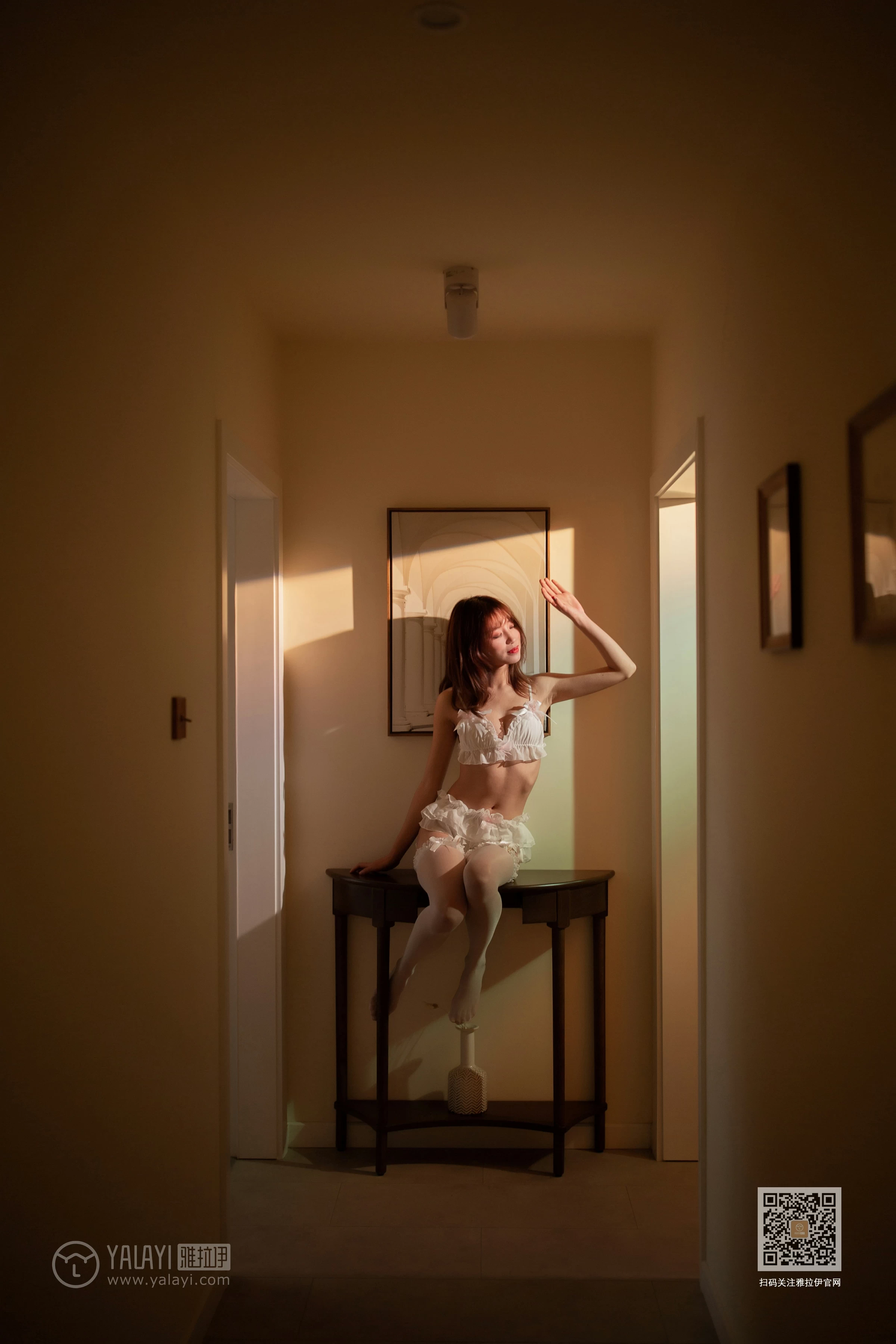 [YALAYI雅拉伊]Vol.483 丝情趣味 丽雅 白色情趣内衣加白色丝袜美腿性感私房写真集第2张
