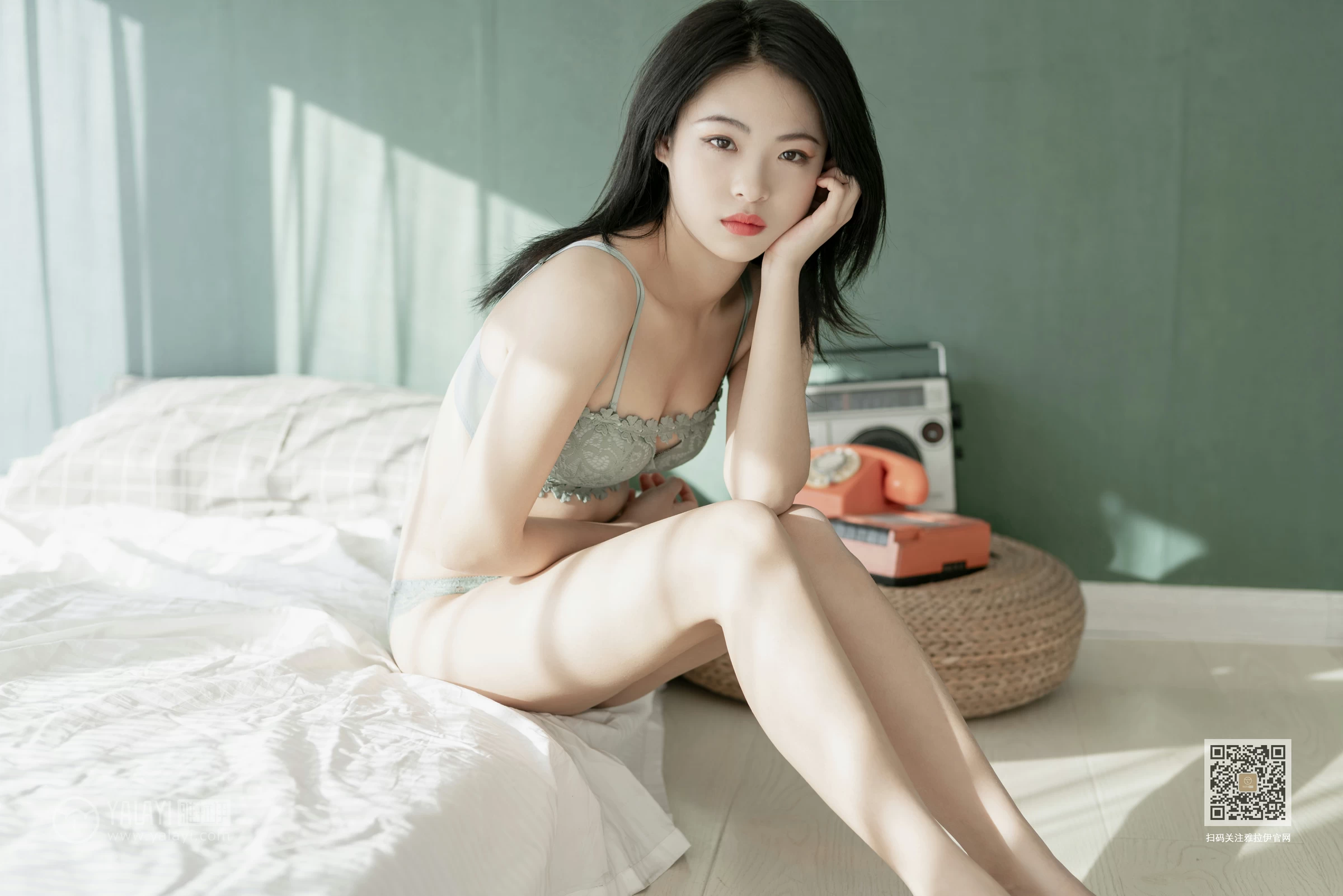 [YALAYI雅拉伊]Vol.487 翡翠女神 含嫣 淡蓝色蕾丝内衣性感私房写真集第6张