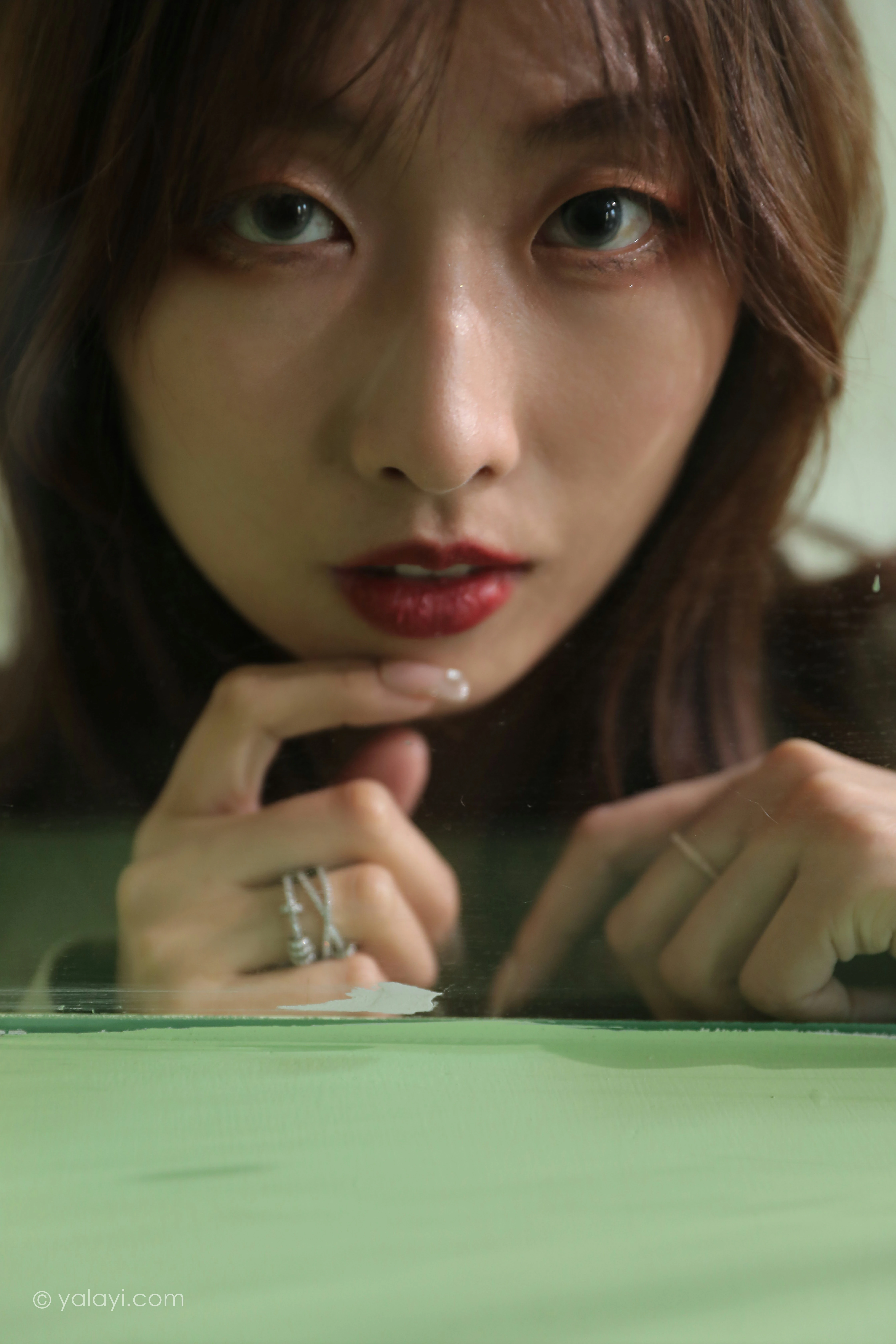 [YALAYI雅拉伊]NO.801 平心静气 佳佳 粉色吊带连衣裙居家私房写真集第2张