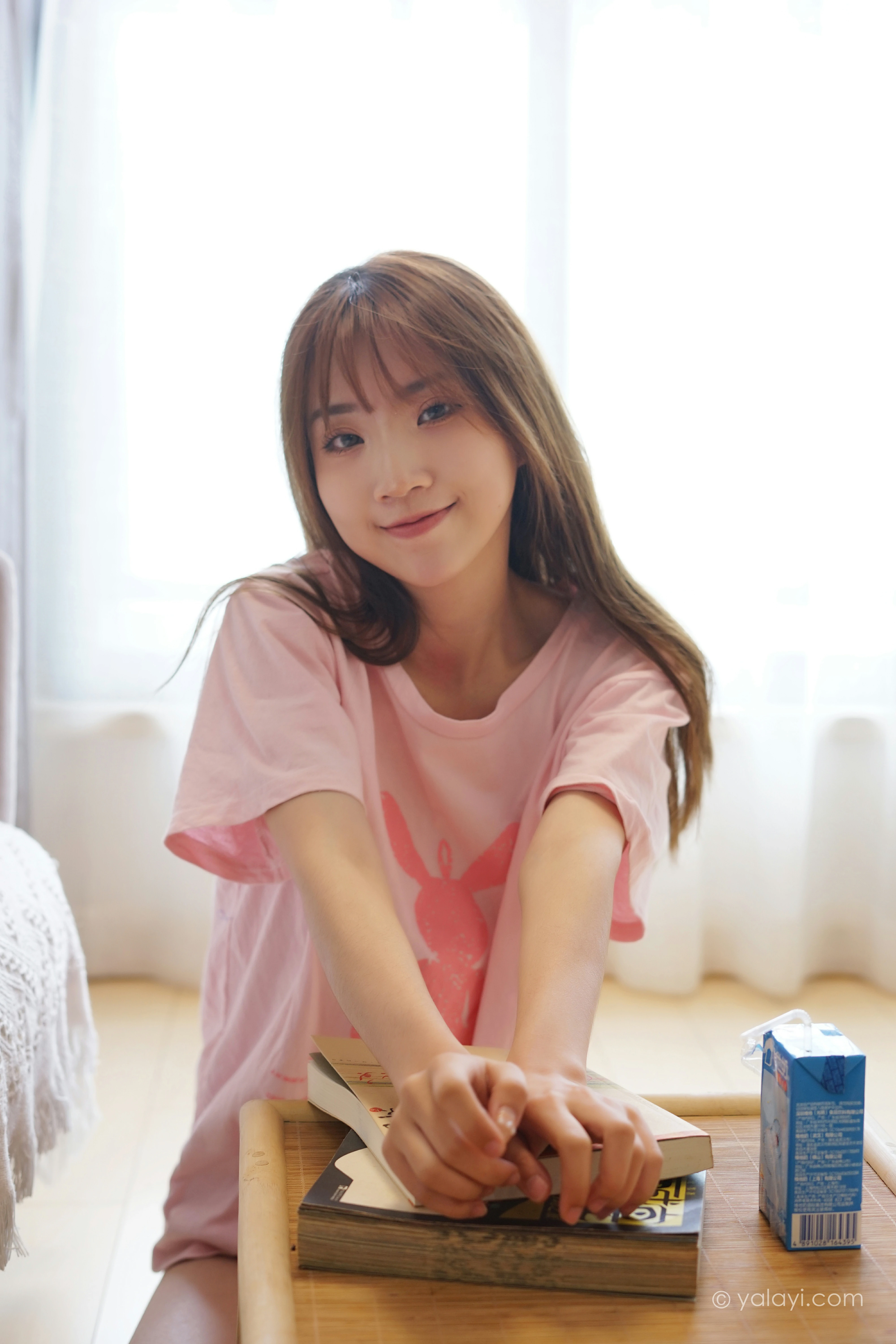 [YALAYI雅拉伊]NO.791 这边风景 小乔 粉色短袖居家性感写真集第13张