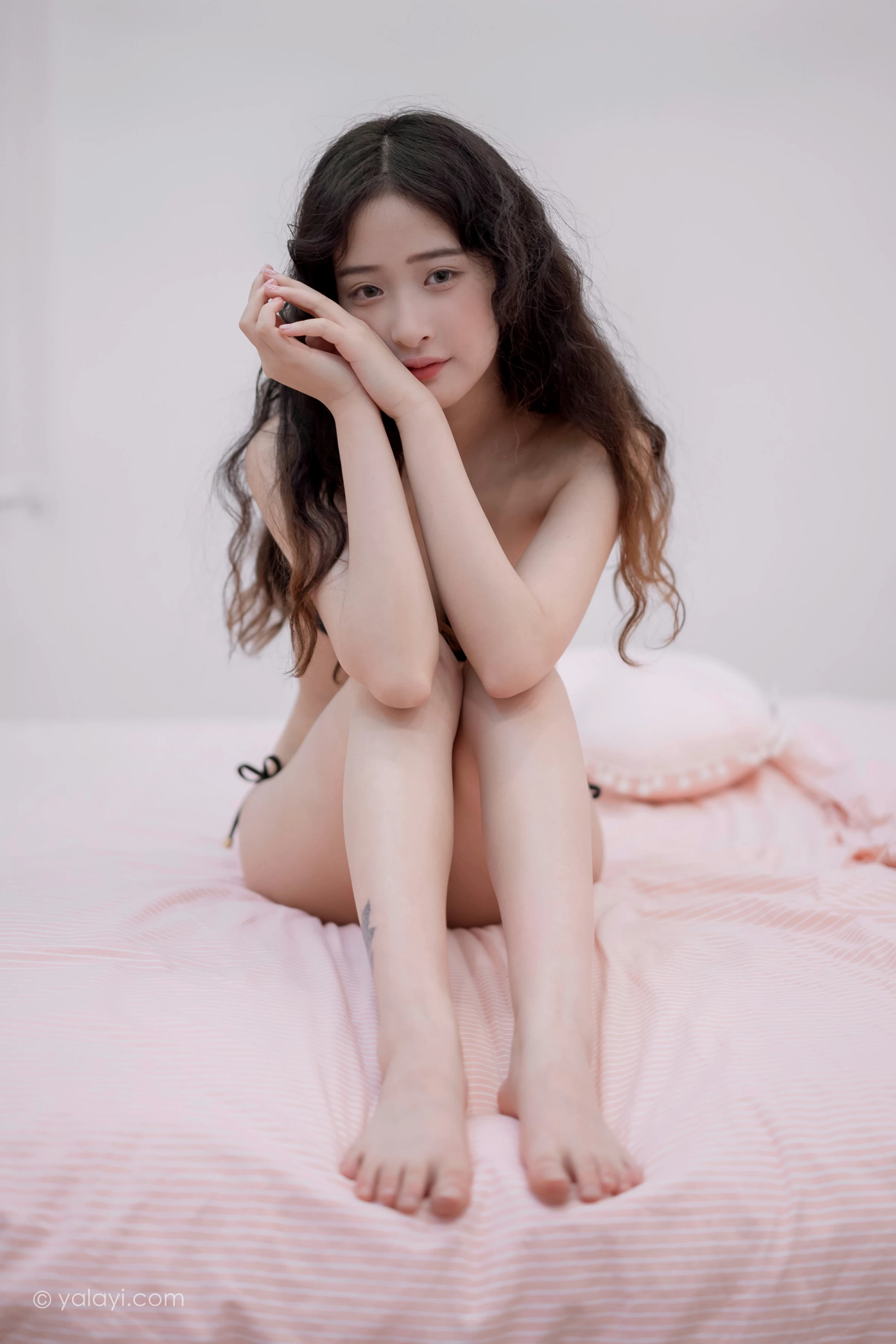 [YALAYI雅拉伊]NO.716 《对我说爱你》 西子 黑色内衣居家性感私房写真集第6张