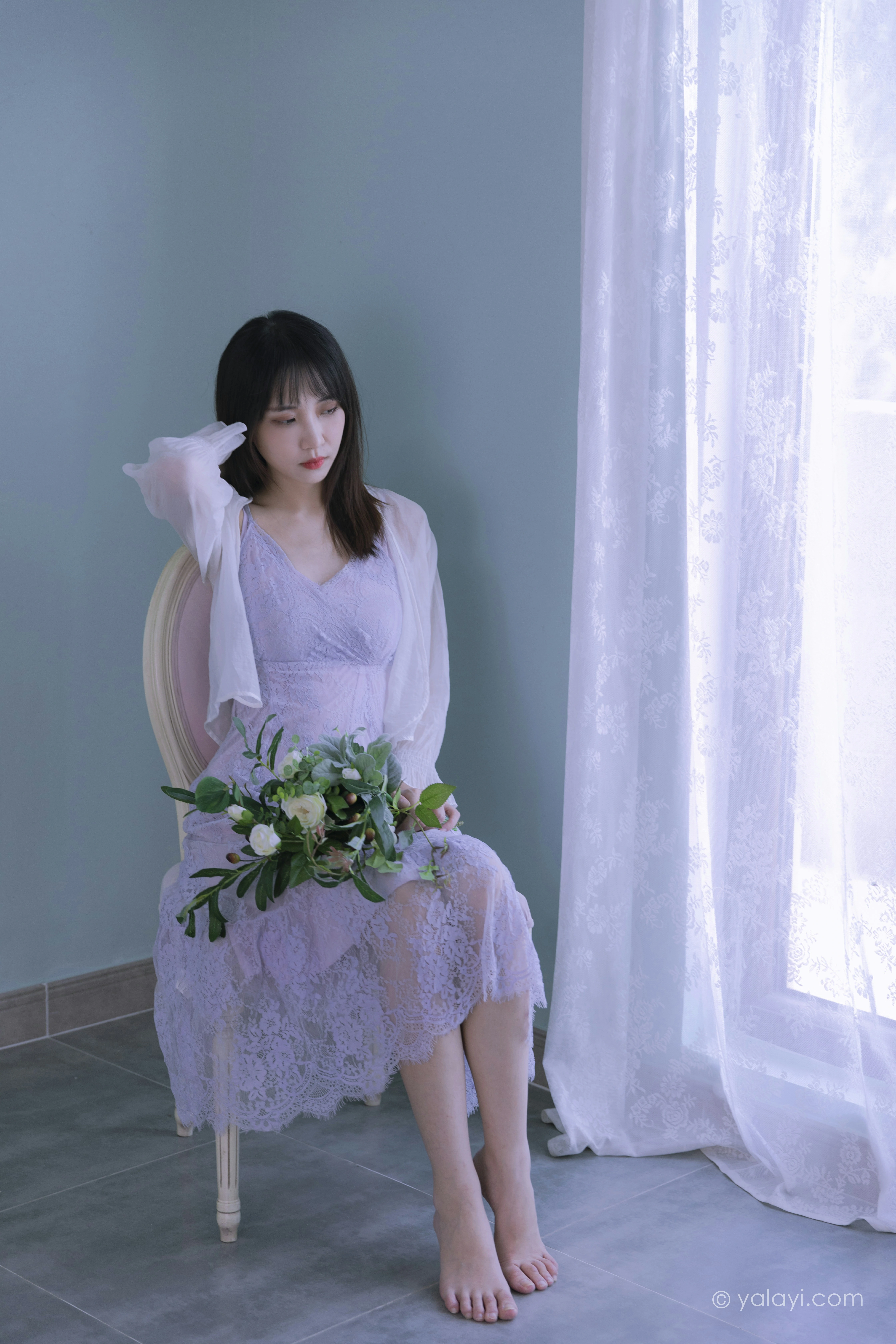 [YALAYI雅拉伊]NO.811 紫色的早晨 妍妍 白色透视蕾丝连衣裙居家私房写真集第5张