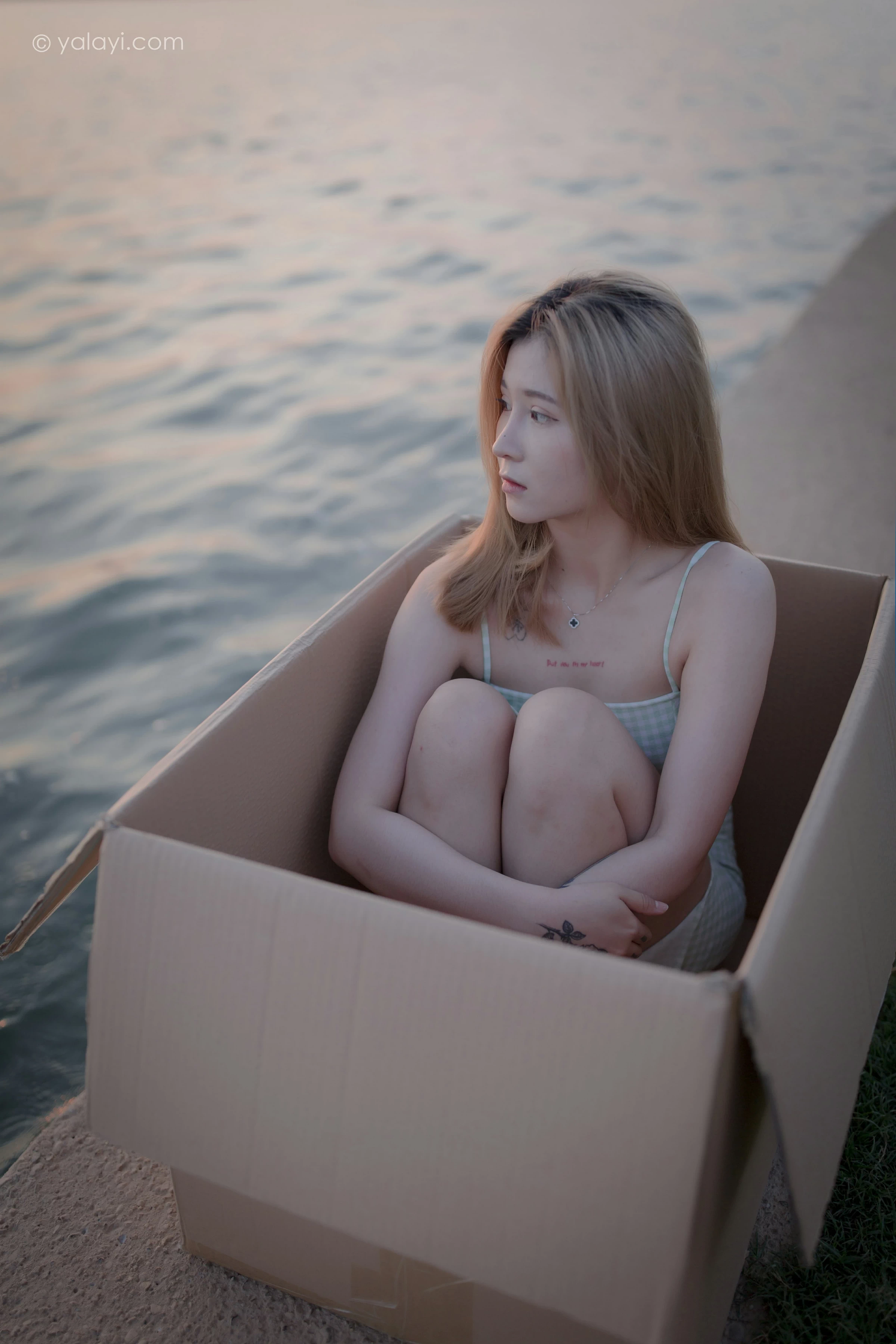 [YALAYI雅拉伊]NO.712 《风继续吹》 梦涵 紧身吊带连衣裙休闲写真第18张