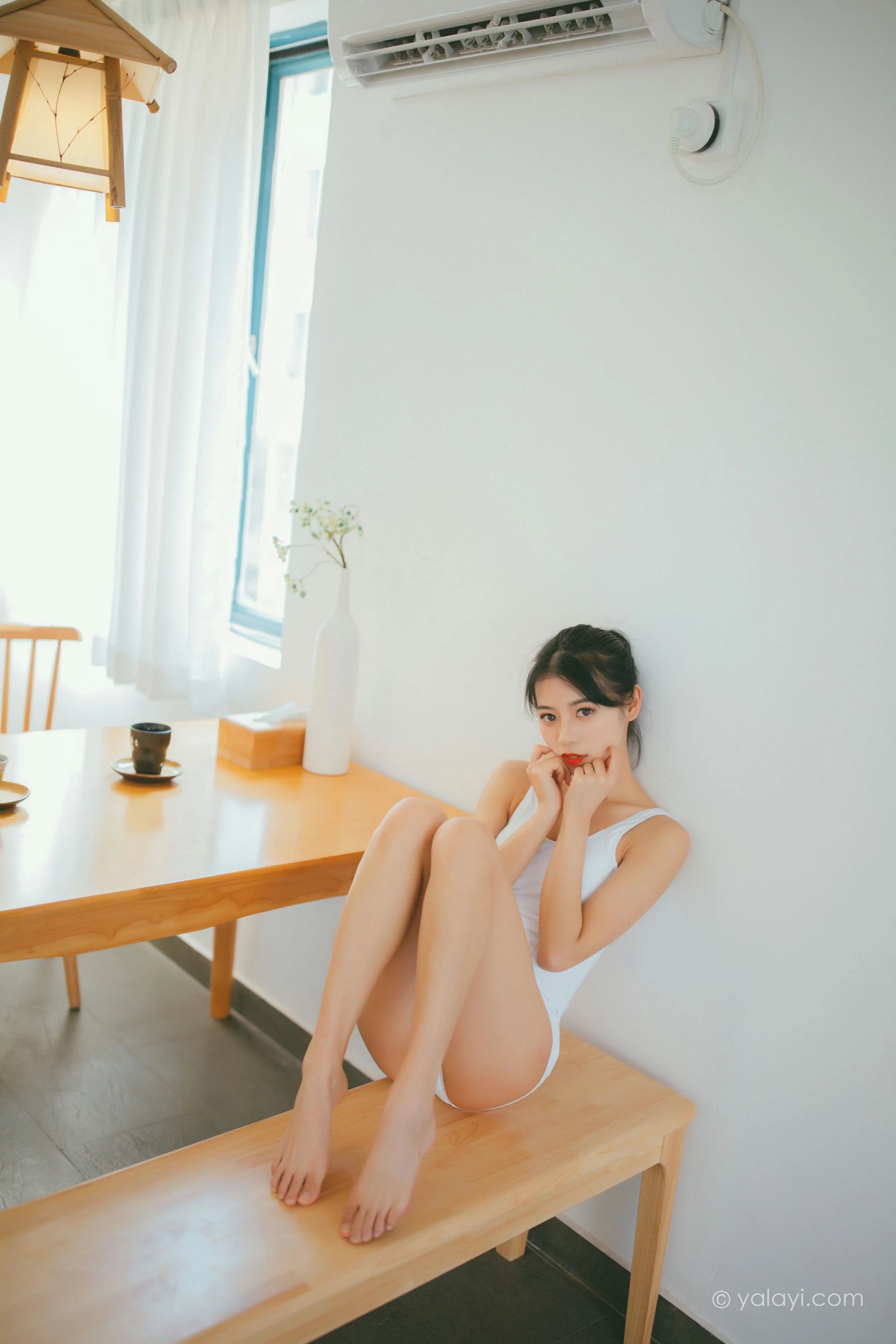 [YALAYI雅拉伊]NO.660 《消暑少女》 丽雅 白色连体体操服性感私房写真集第3张