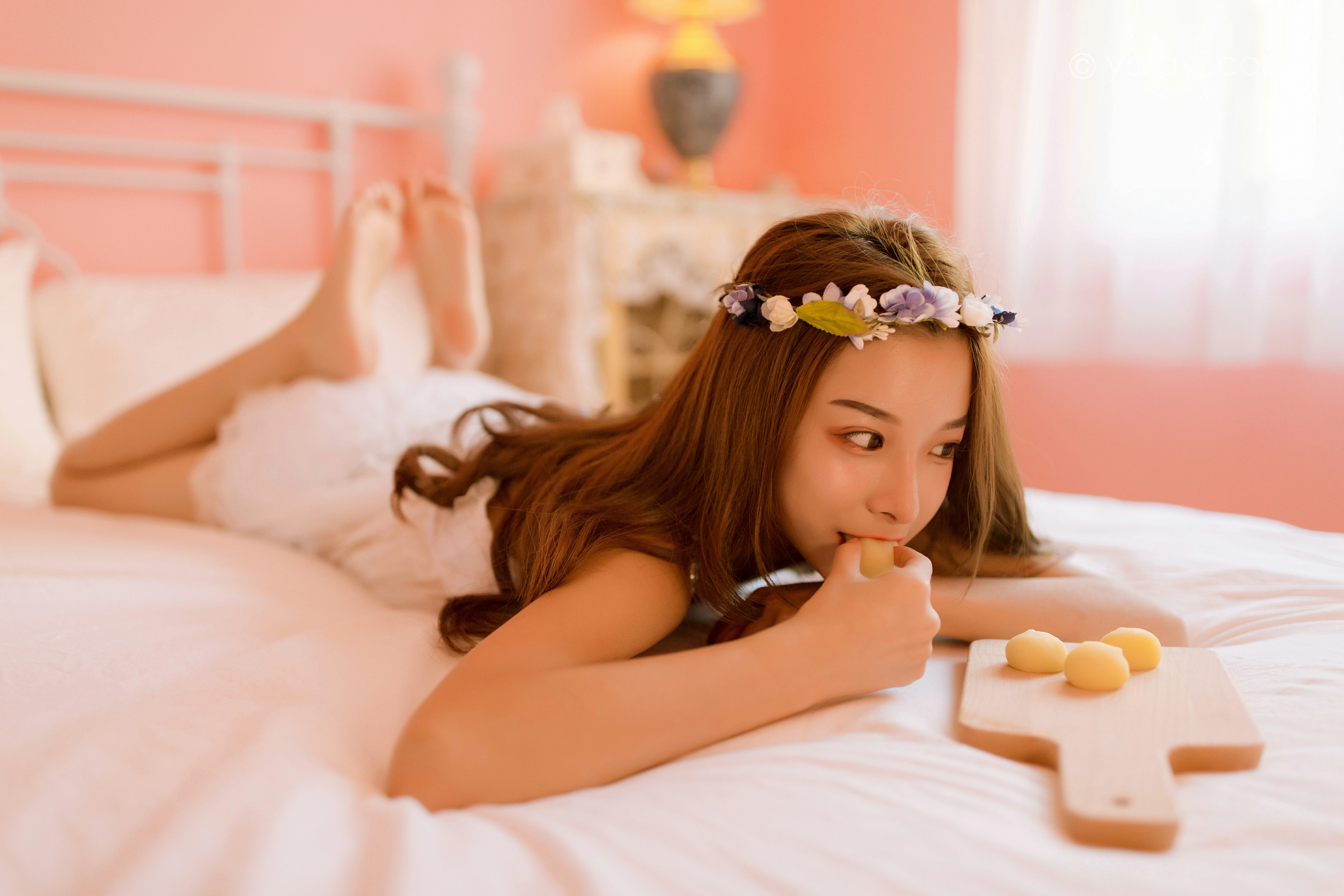 [YALAYI雅拉伊]NO.810 粉色少女 微微 白色透视情趣内衣性感私房写真集第9张