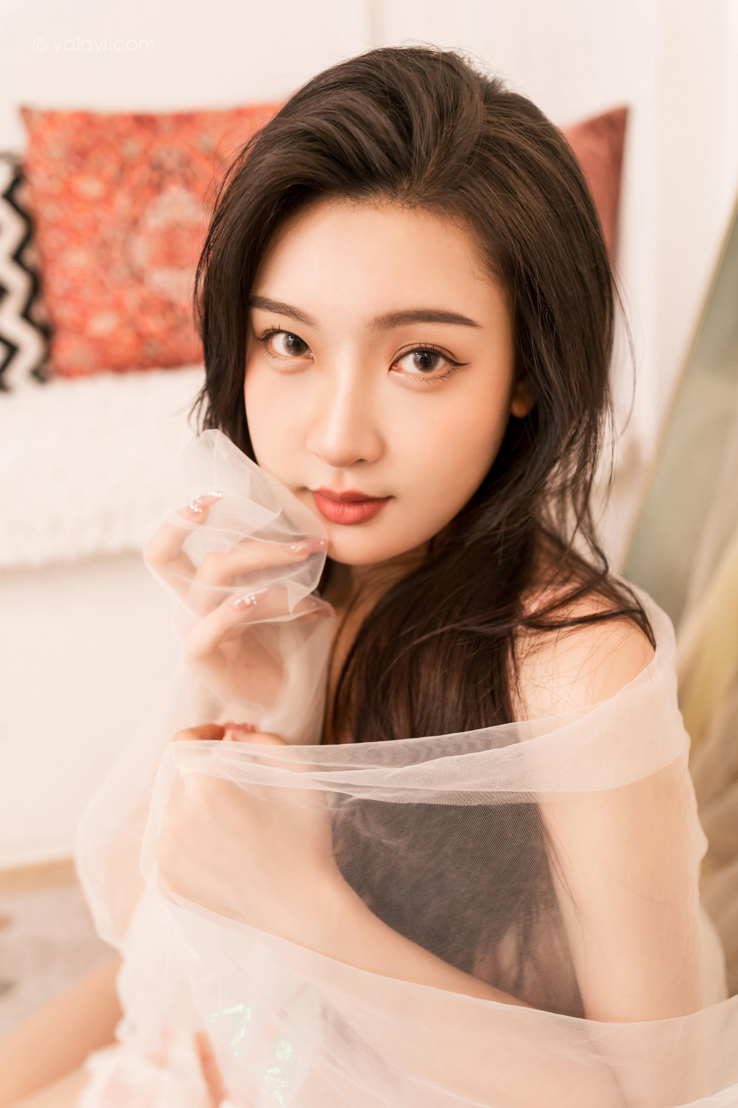 [YALAYI雅拉伊]2022.06.07 我和你 徐小云 粉色蕾丝短裙加吊带小背心性感私房写真集第13张