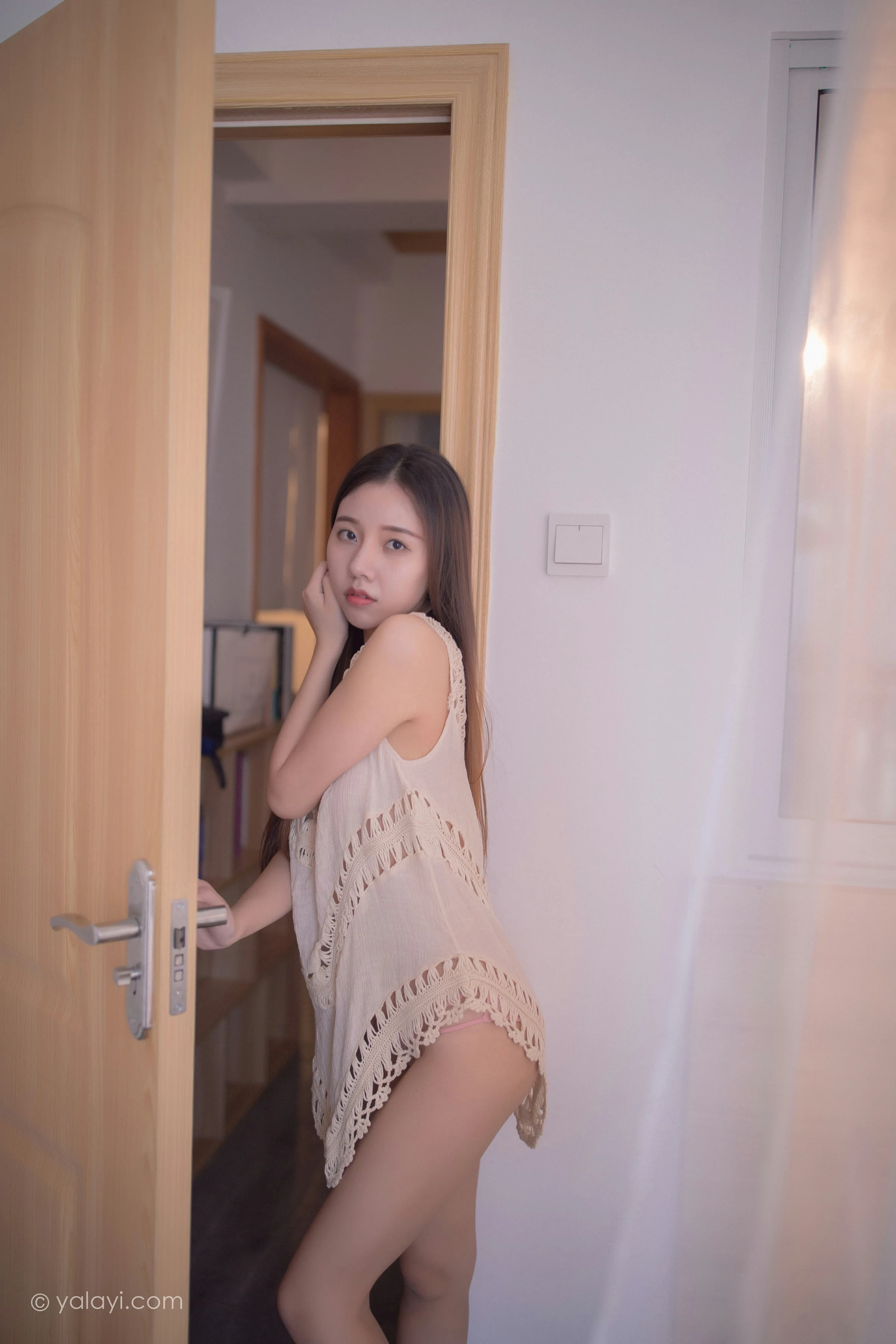 [YALAYI雅拉伊]NO.720 《温柔》 秦语 粉色镂空睡衣性感私房写真集第9张