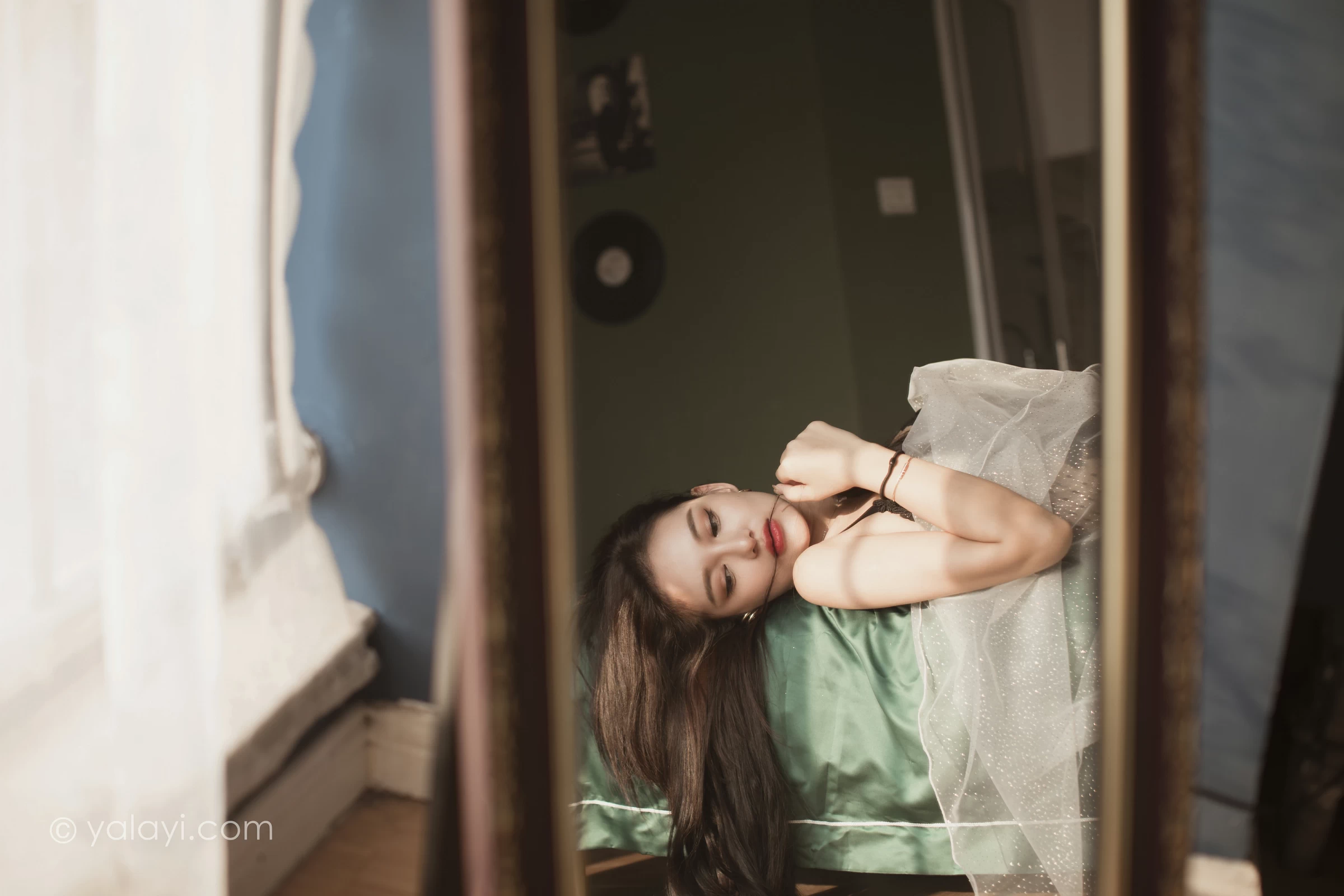 [YALAYI雅拉伊]NO.721 《面纱》 刘子炀 黑色透视情趣连体内衣性感私房写真集第5张