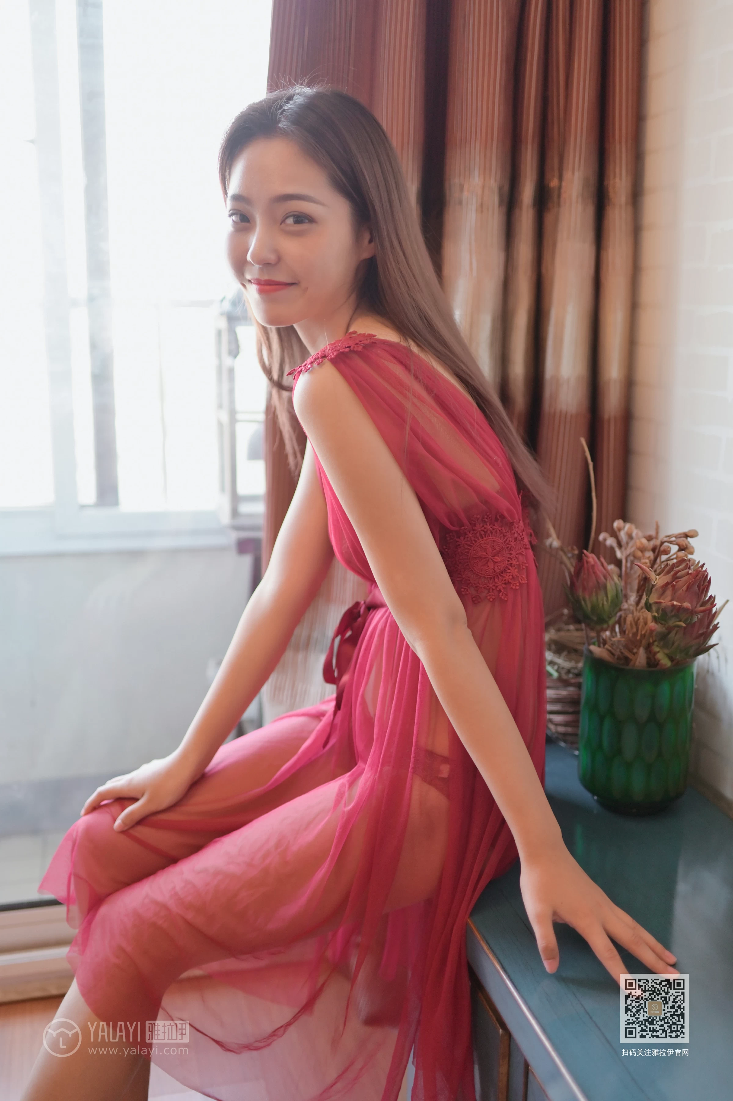 [YALAYI雅拉伊]Vol.446 红拂女 出尘 白色透视情趣连衣裙居家性感私房写真集第7张