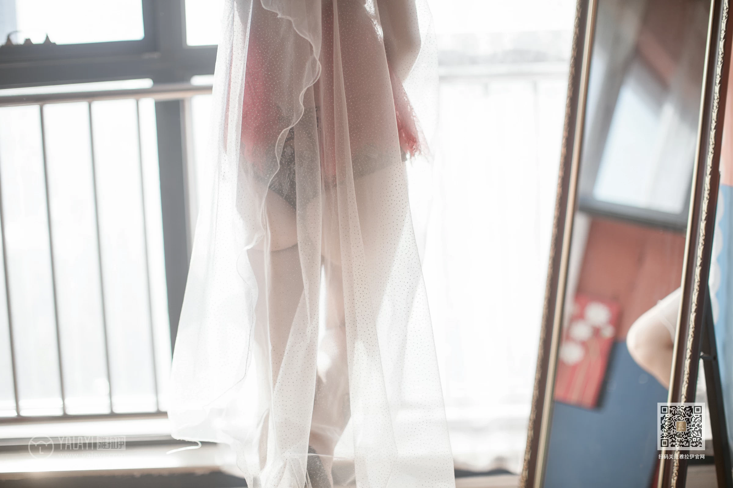 [YALAYI雅拉伊]Vol.458 锦秀奇缘 刘子炀 红色透视情趣内衣性感私房写真集第1张