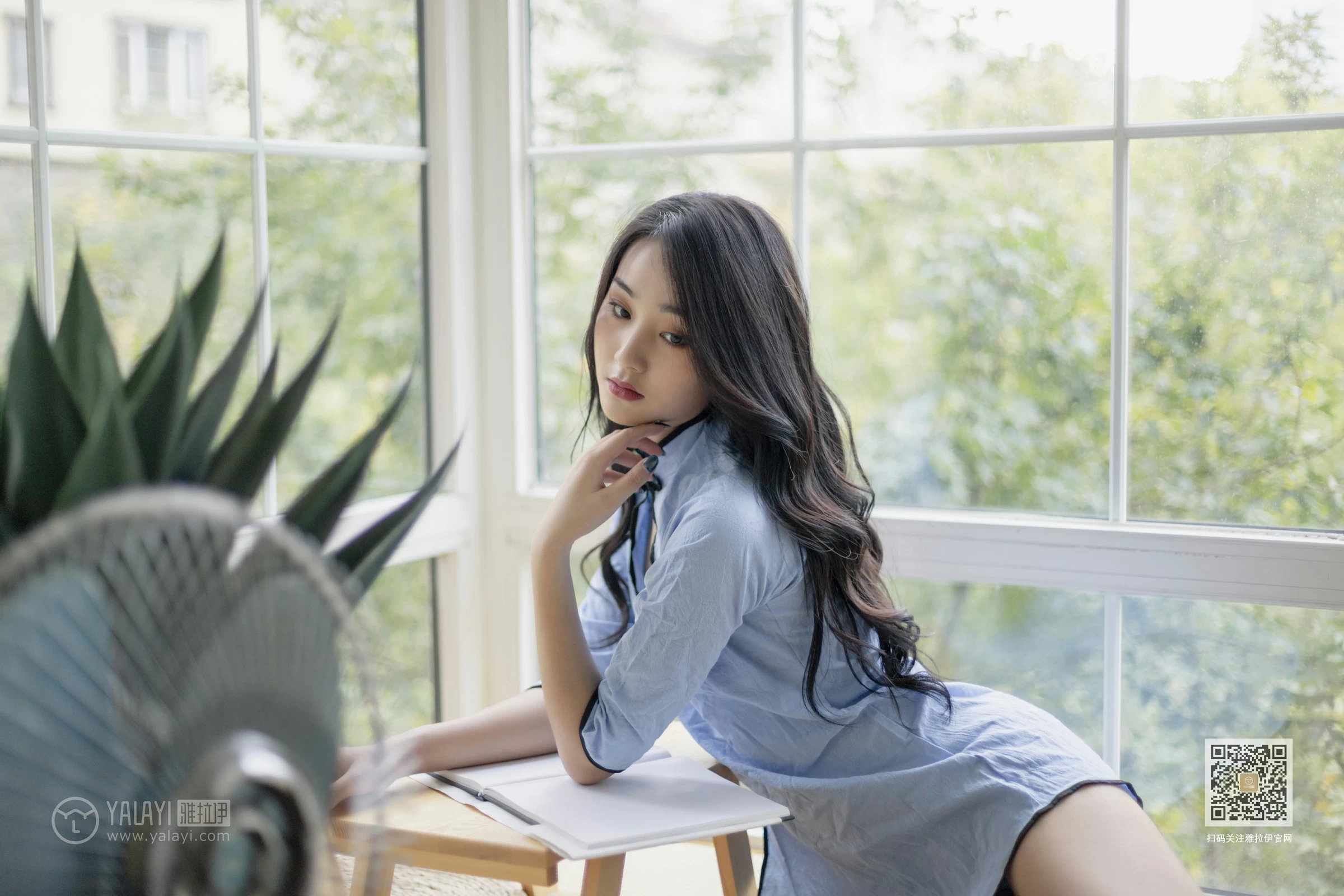 [YALAYI雅拉伊]Vol.463 文艺女青年 项兴咏 民国高中女生制服性感私房写真集第3张