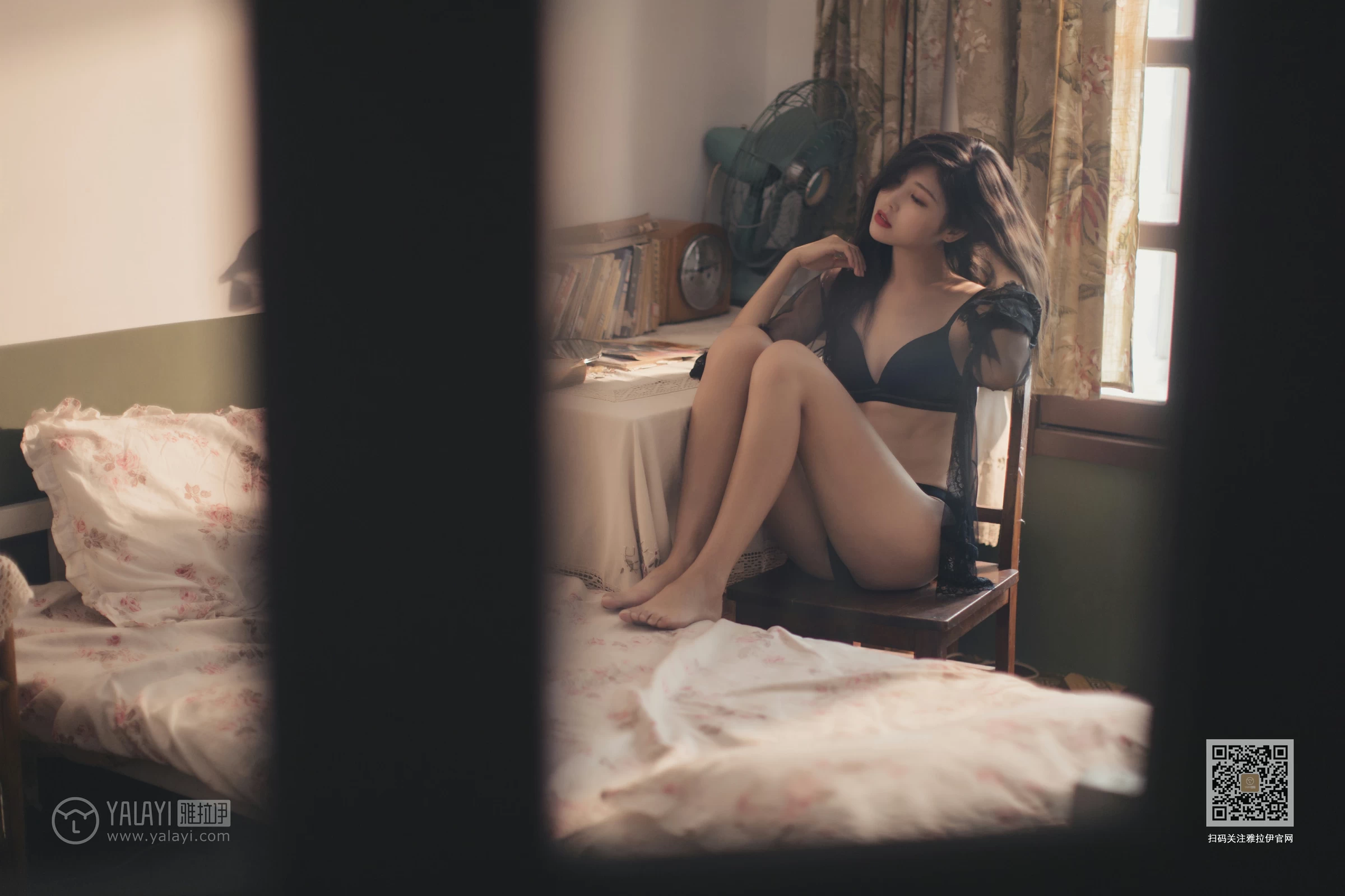 [YALAYI雅拉伊]Vol.470 秋色满房 苍儿 黑色透视情趣睡衣加黑色内衣性感私房写真集第13张