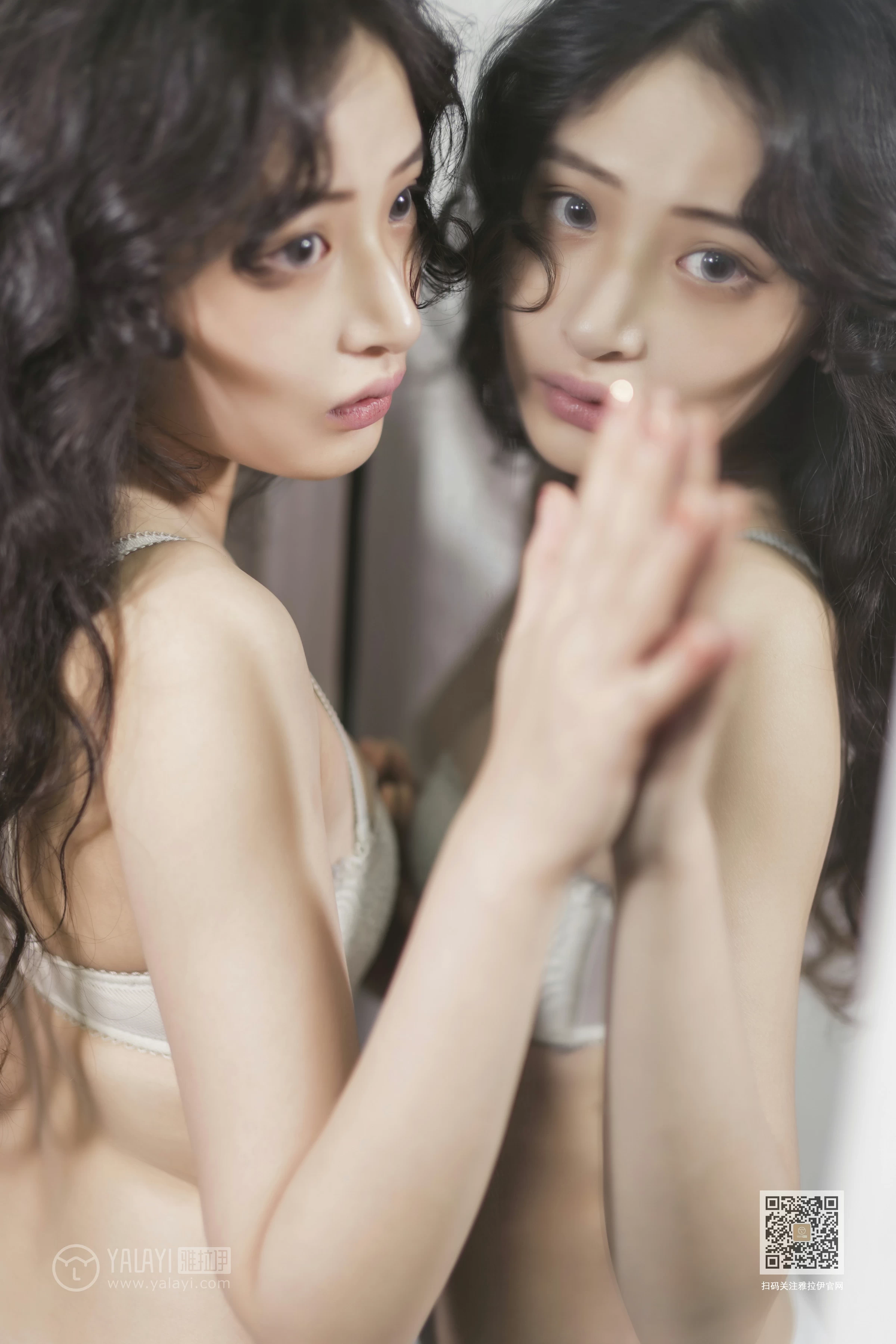 [YALAYI雅拉伊]Vol.474 吹落白衣裳 西子 白色蕾丝内衣居家性感私房写真集第7张