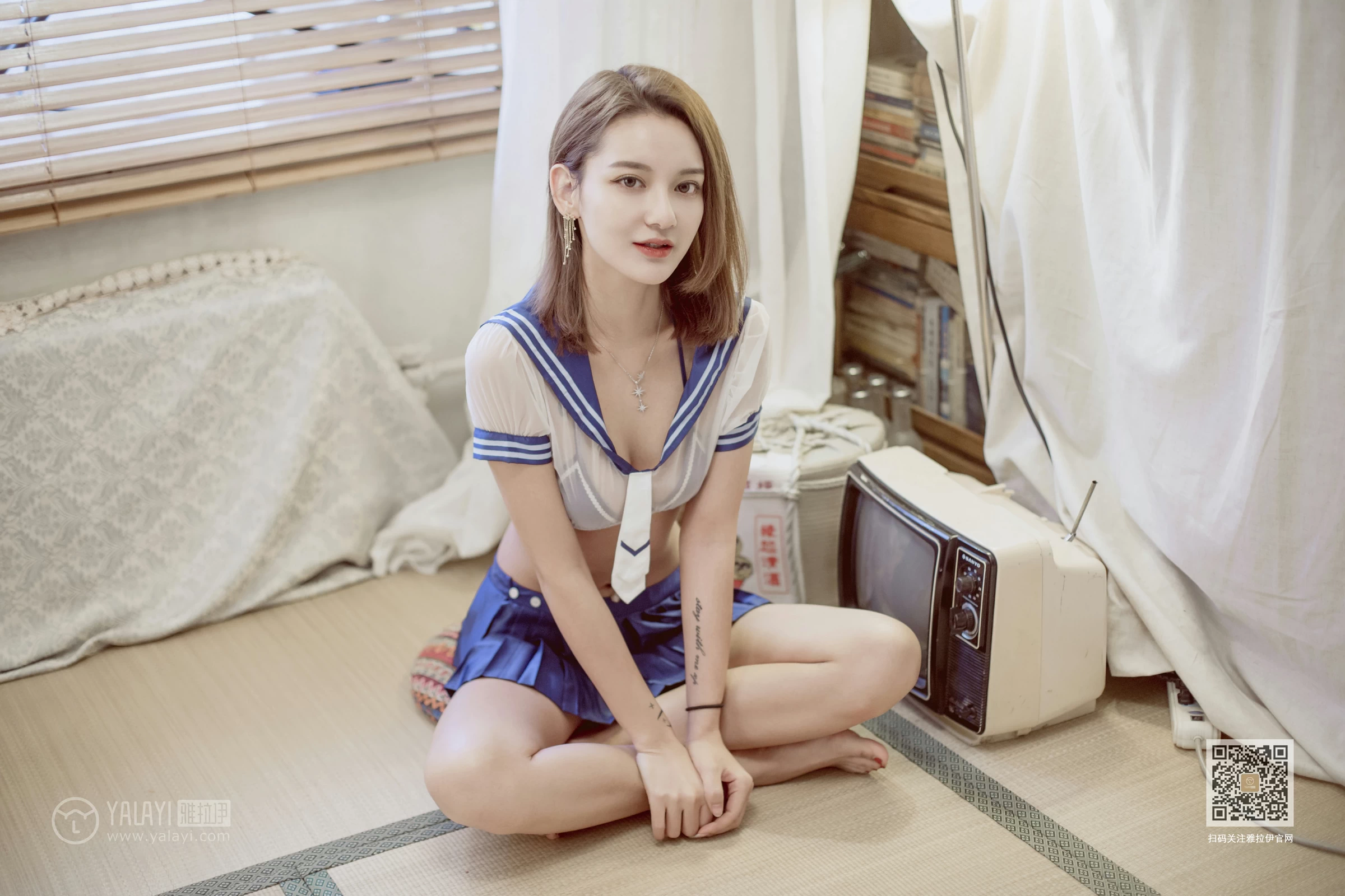 [YALAYI雅拉伊]Vol.538 回到那年 刘子炀 透视情趣高中女生制服加蓝色内衣性感私房写真集第7张