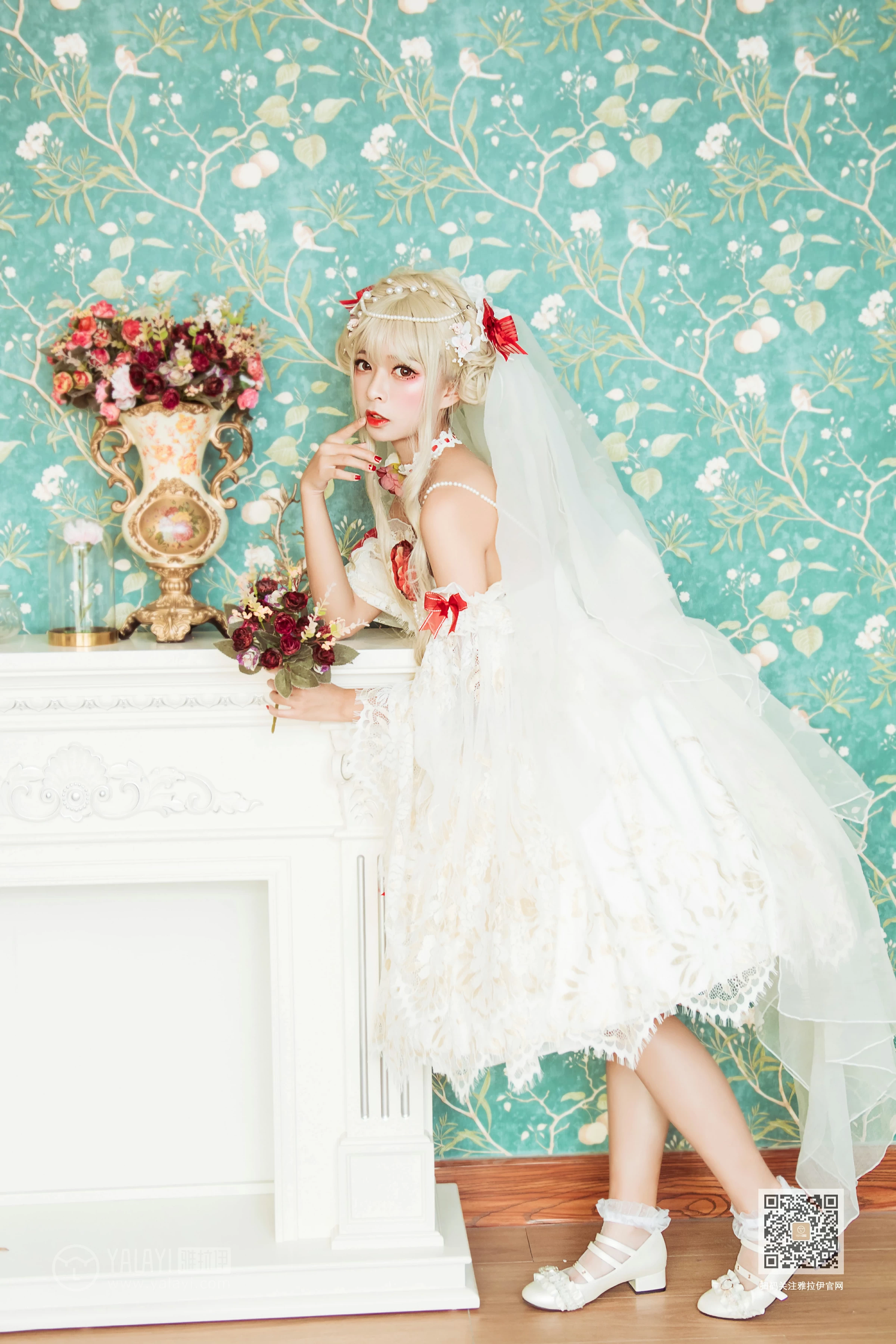 [YALAYI雅拉伊]Vol.521 梦幻洛丽塔 阿禾 白色情趣吊带连衣裙性感私房写真集第5张