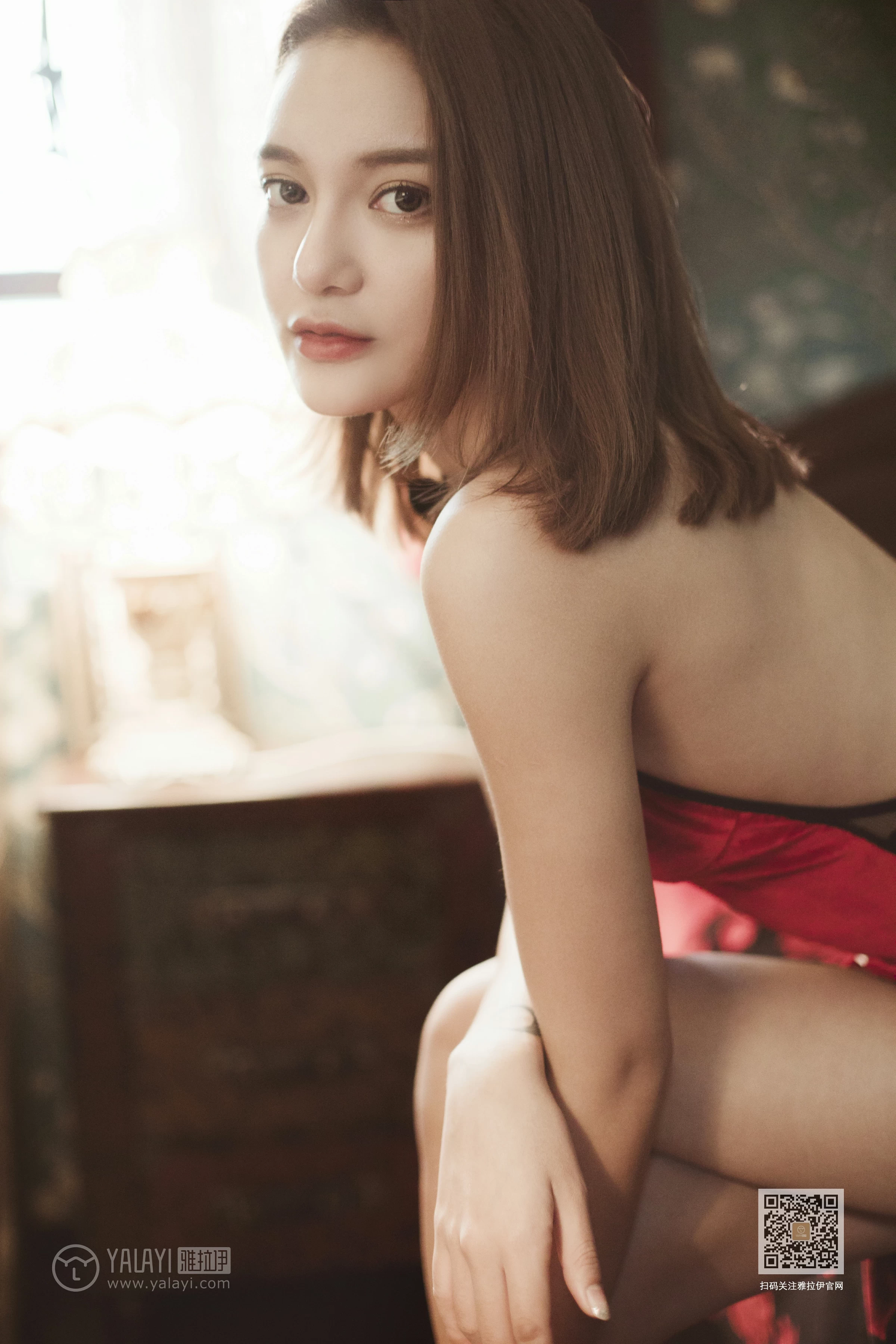 [YALAYI雅拉伊]Vol.529 玫瑰喜迎春 刘子炀 红色连体透视塑身内衣性感私房写真集第12张