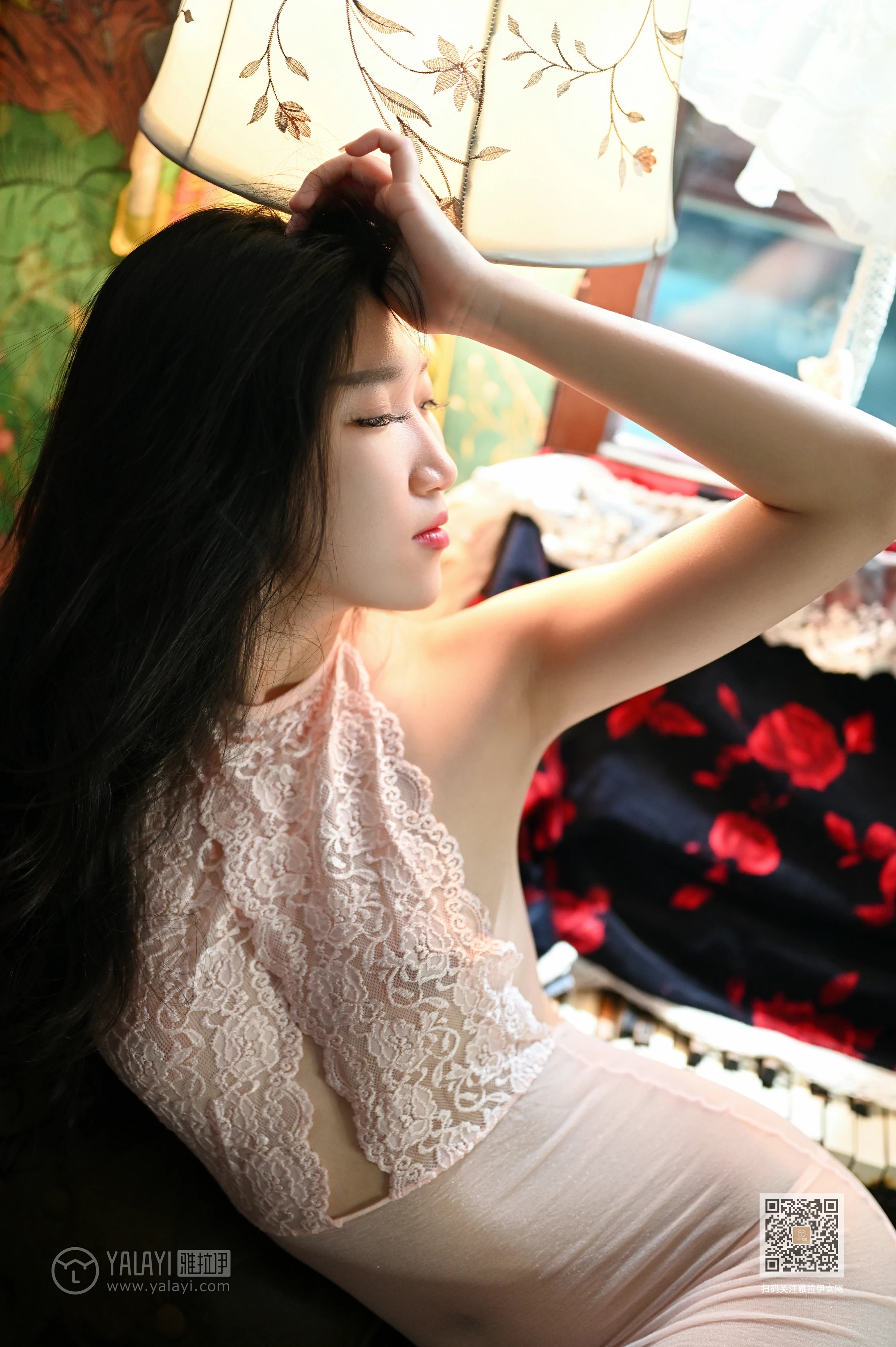 [YALAYI雅拉伊]Vol.599 我要快乐 玫瑰 粉色紧身透视连衣裙性感私房写真集第6张