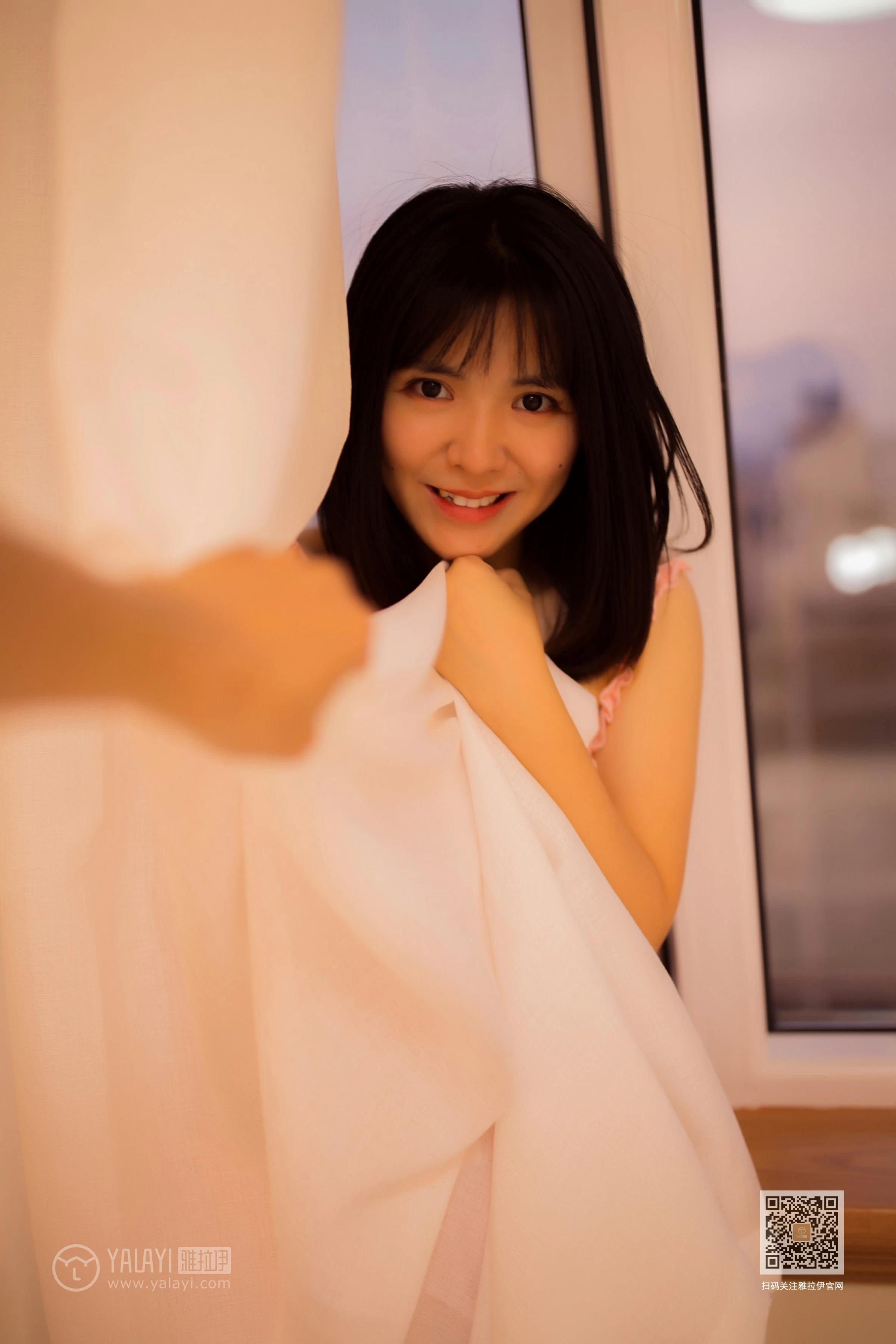 [YALAYI雅拉伊]NO.610 《听哥哥的话》 安妮 粉色内衣加短裤性感私房写真集第14张