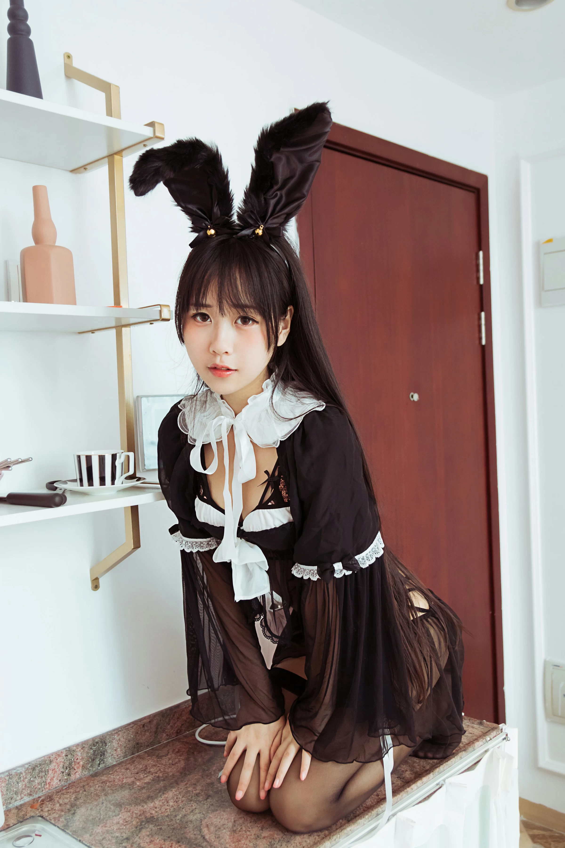 [YALAYI雅拉伊]NO.616 《今晚穿了女仆装》 甜酱吖 黑色情趣制服内衣加黑丝美腿性感私房写真集第6张