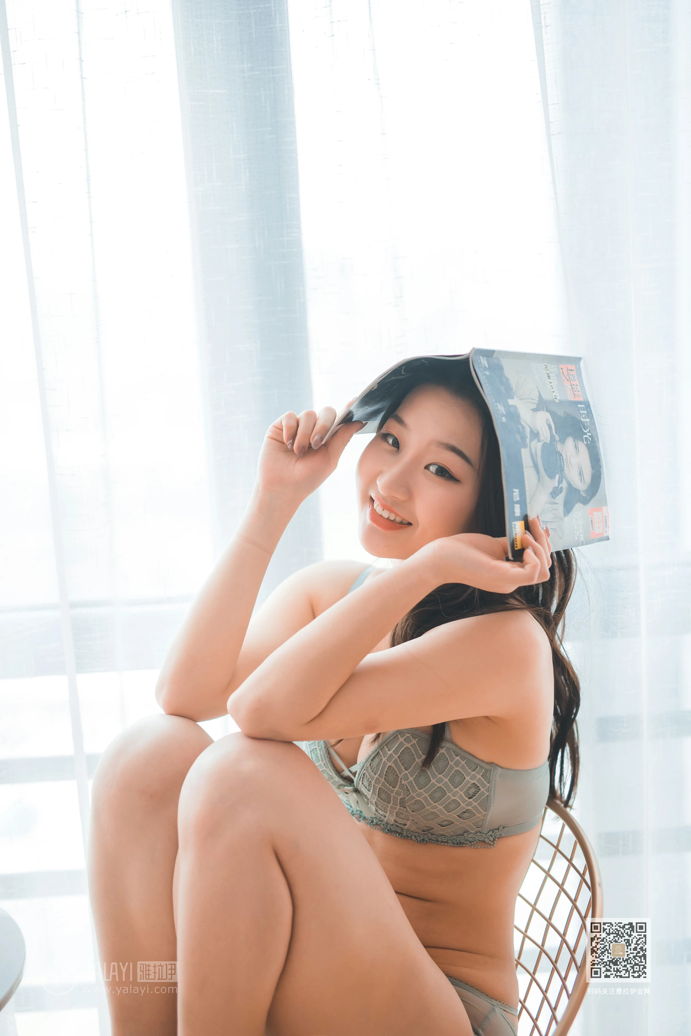 [YALAYI雅拉伊]NO.617 《热恋期》 明月 淡蓝色蕾丝内衣性感私房写真集第4张