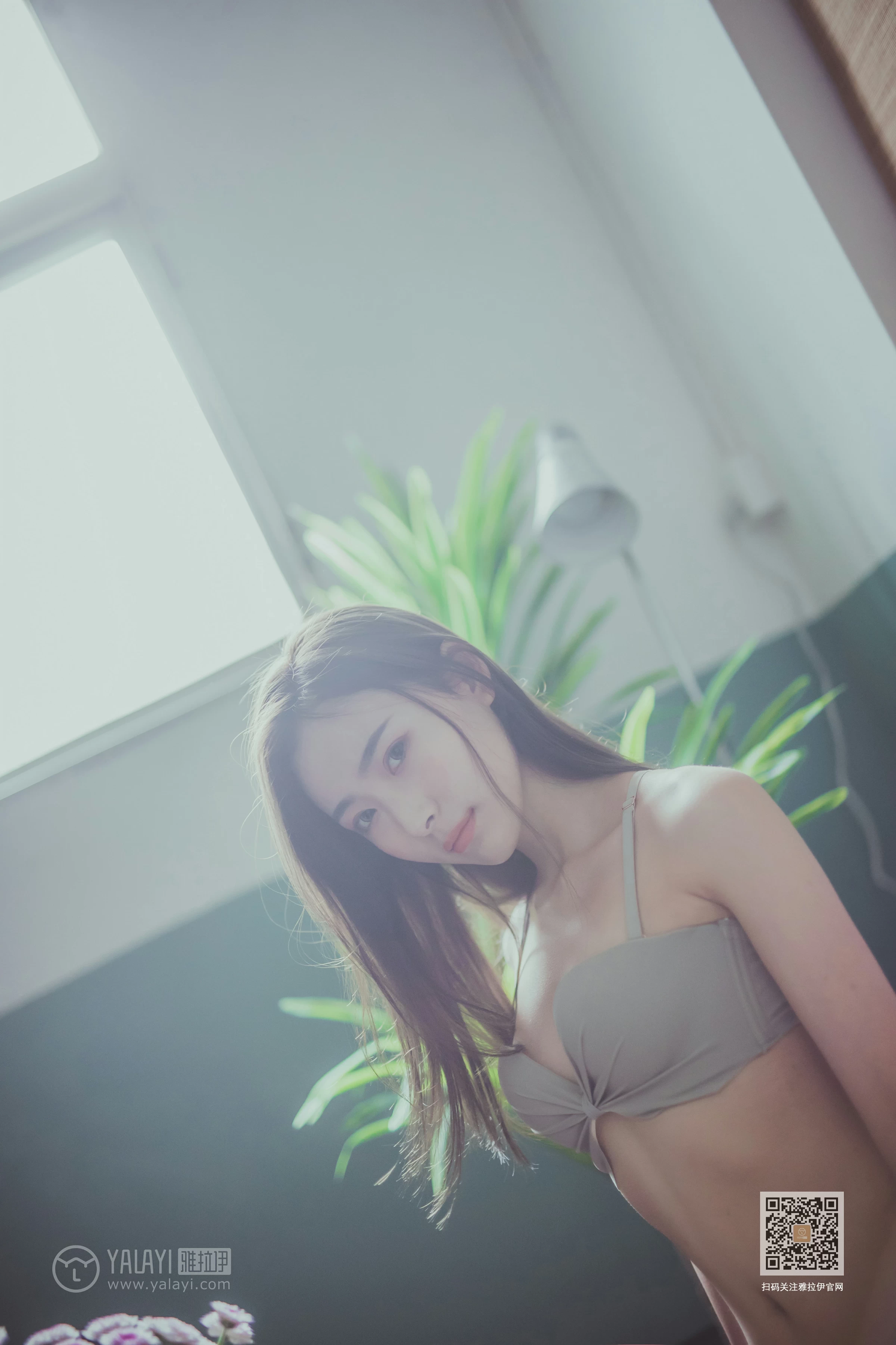 [YALAYI雅拉伊]NO.626 《满眼是你》 海棠 米色性感内衣居家私房写真集第3张