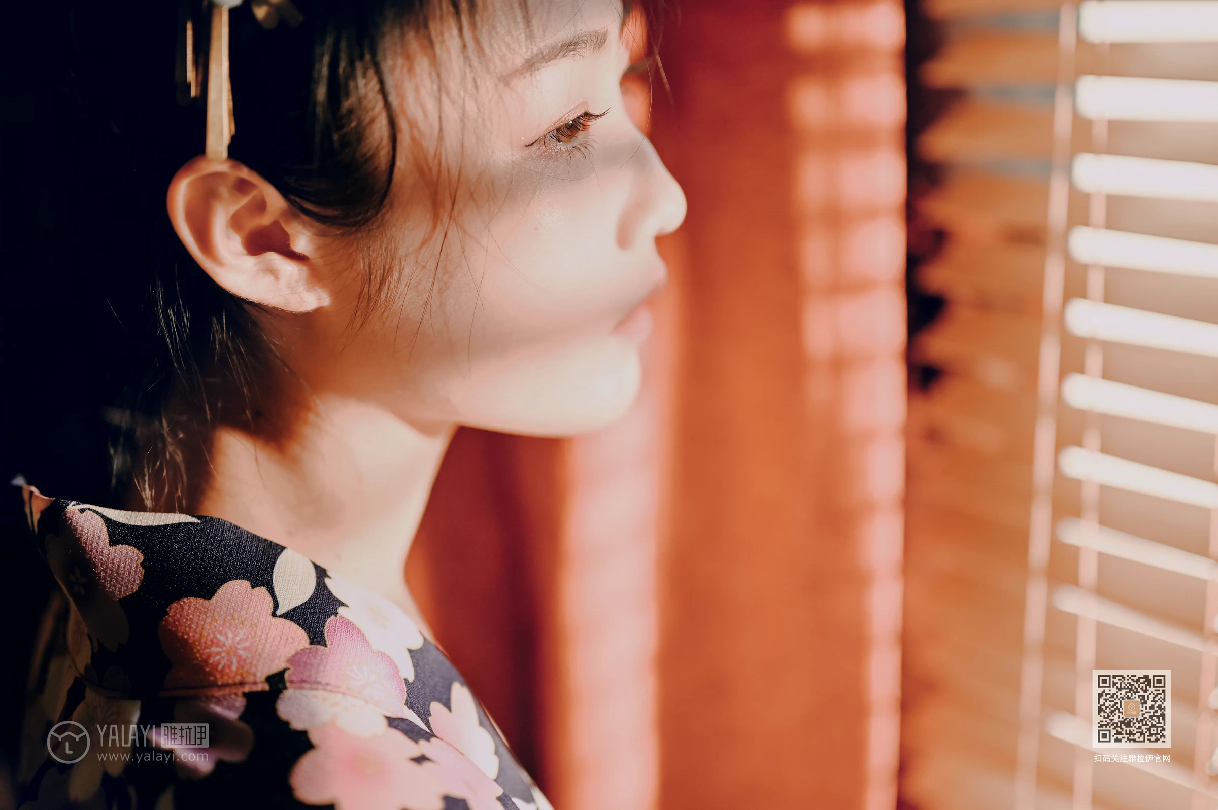 [YALAYI雅拉伊]NO.635 《和服少女》 沈伊 黑色和服加白色蕾丝内衣性感私房写真集第15张