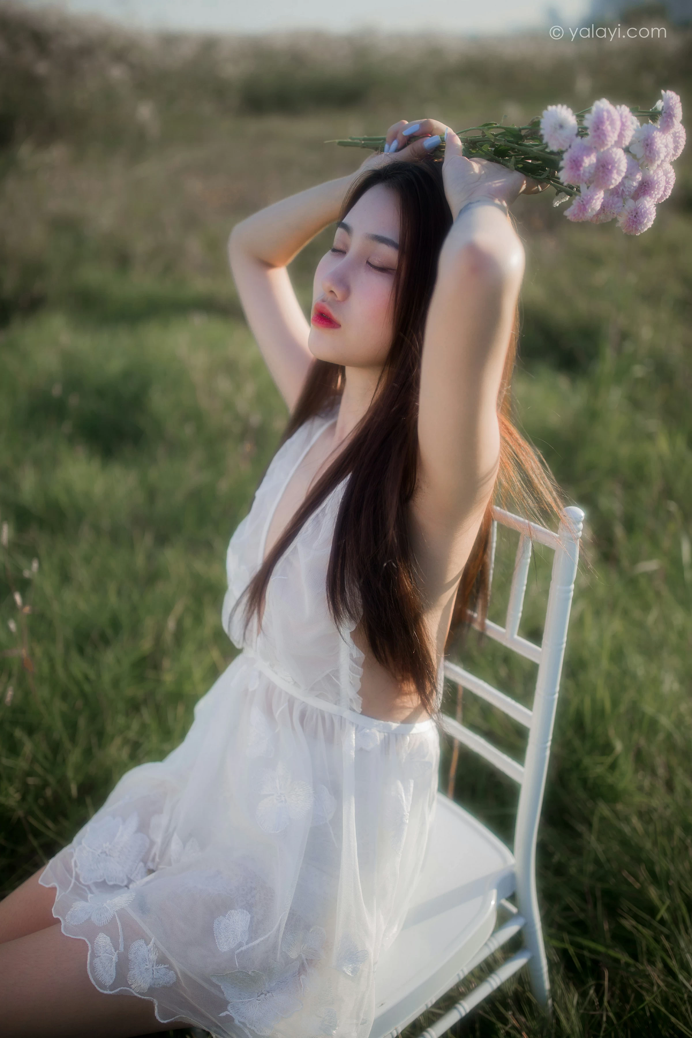 [YALAYI雅拉伊]NO.732 《寻》 籹籹仔 白色透视情趣婚纱性感私房写真集第2张