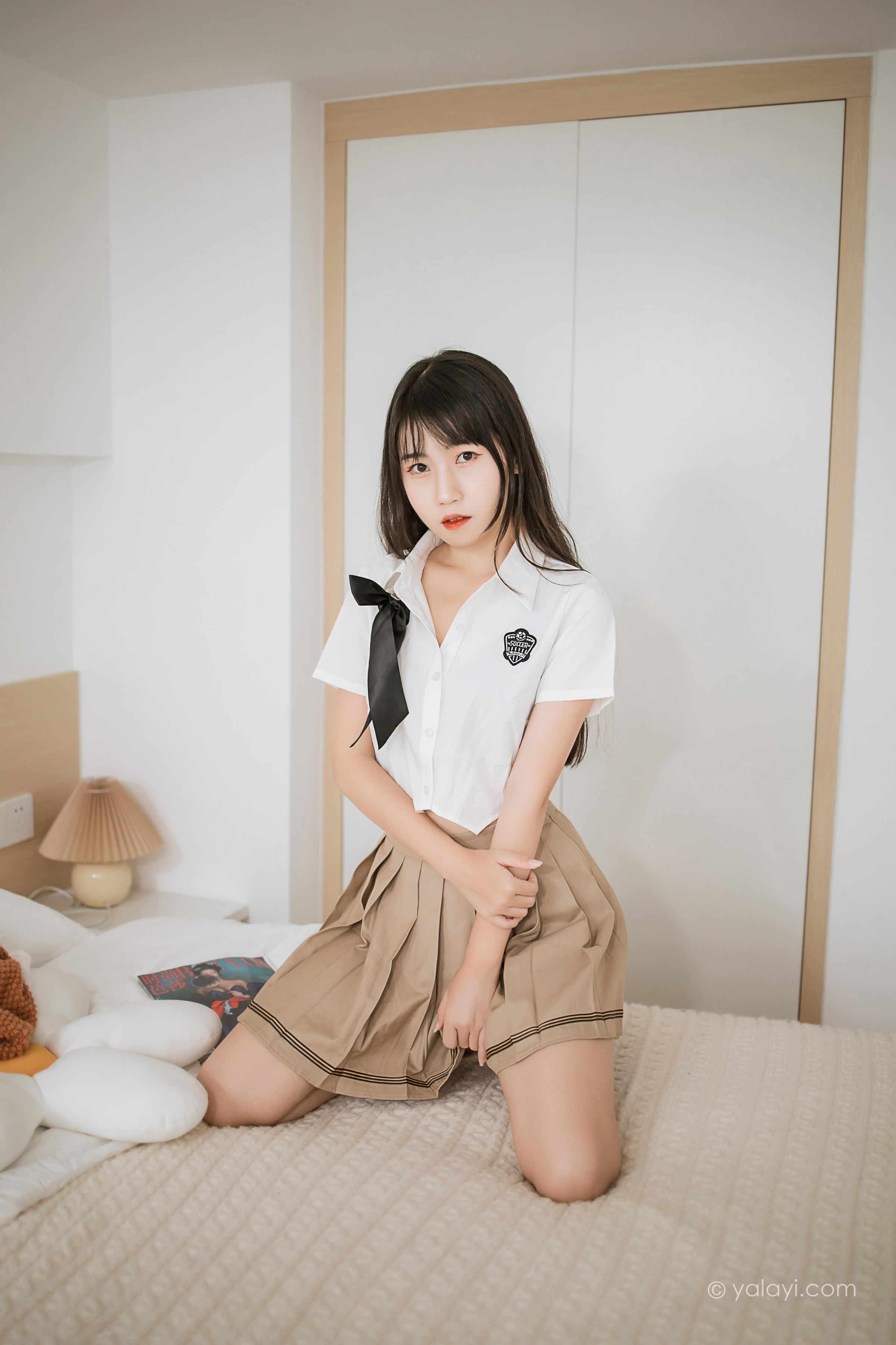 [YALAYI雅拉伊]2022.02.28 美丽多姿 弈思 日本高中女生制服性感私房写真集第5张