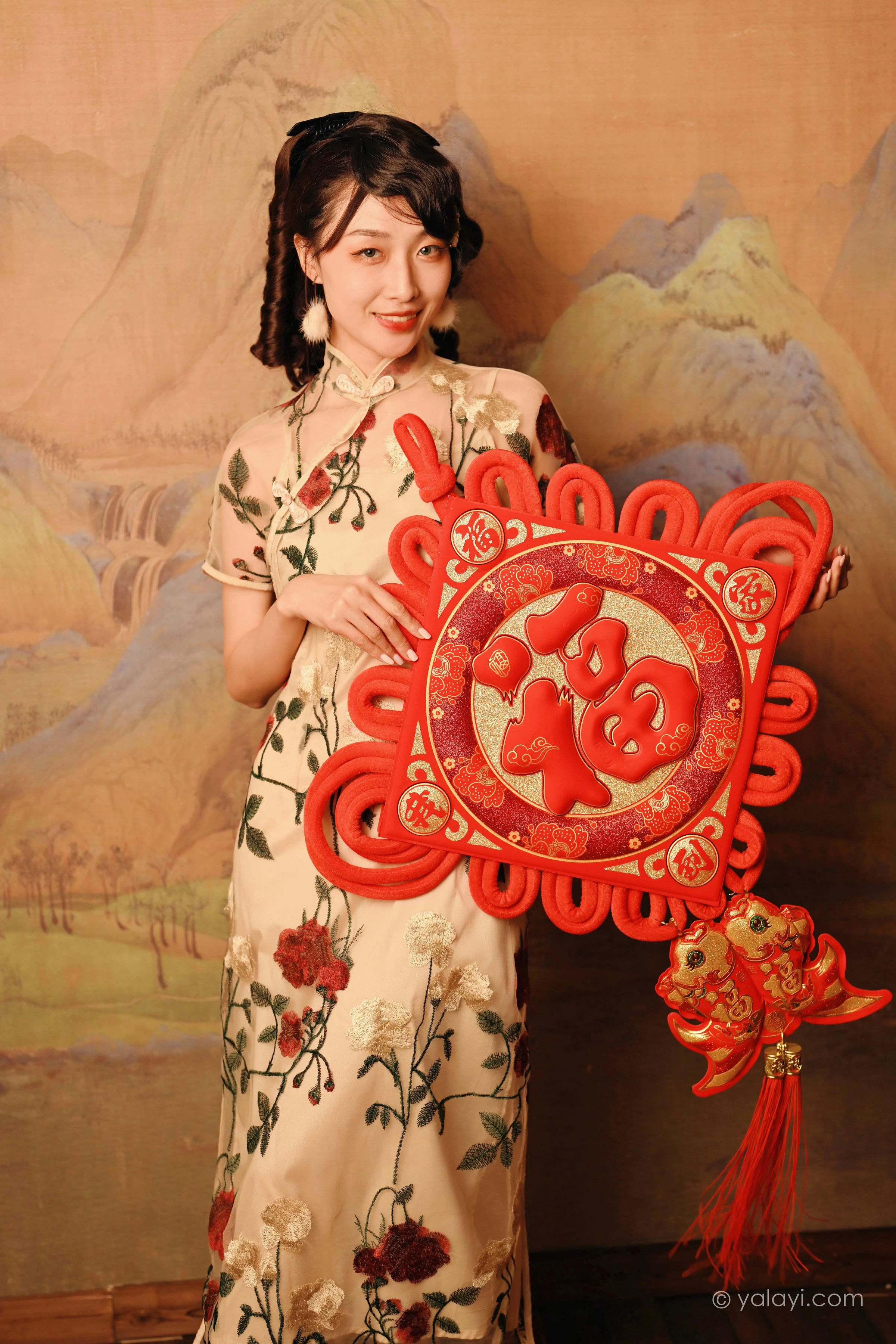 [YALAYI雅拉伊]2022.01.25 我在那里等你 佳佳 白色透视旗袍民国风写真集第4张