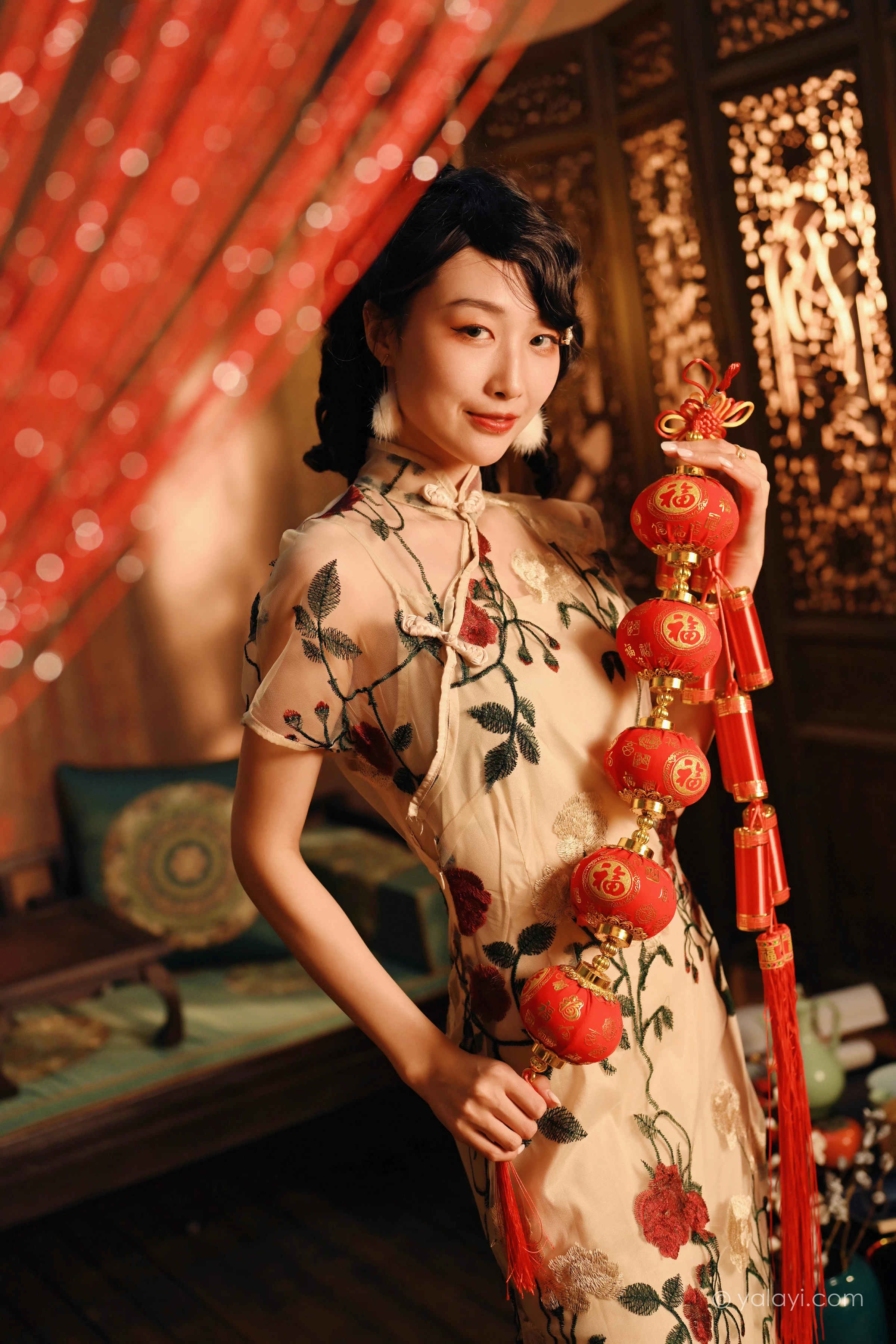 [YALAYI雅拉伊]2022.01.25 我在那里等你 佳佳 白色透视旗袍民国风写真集第11张