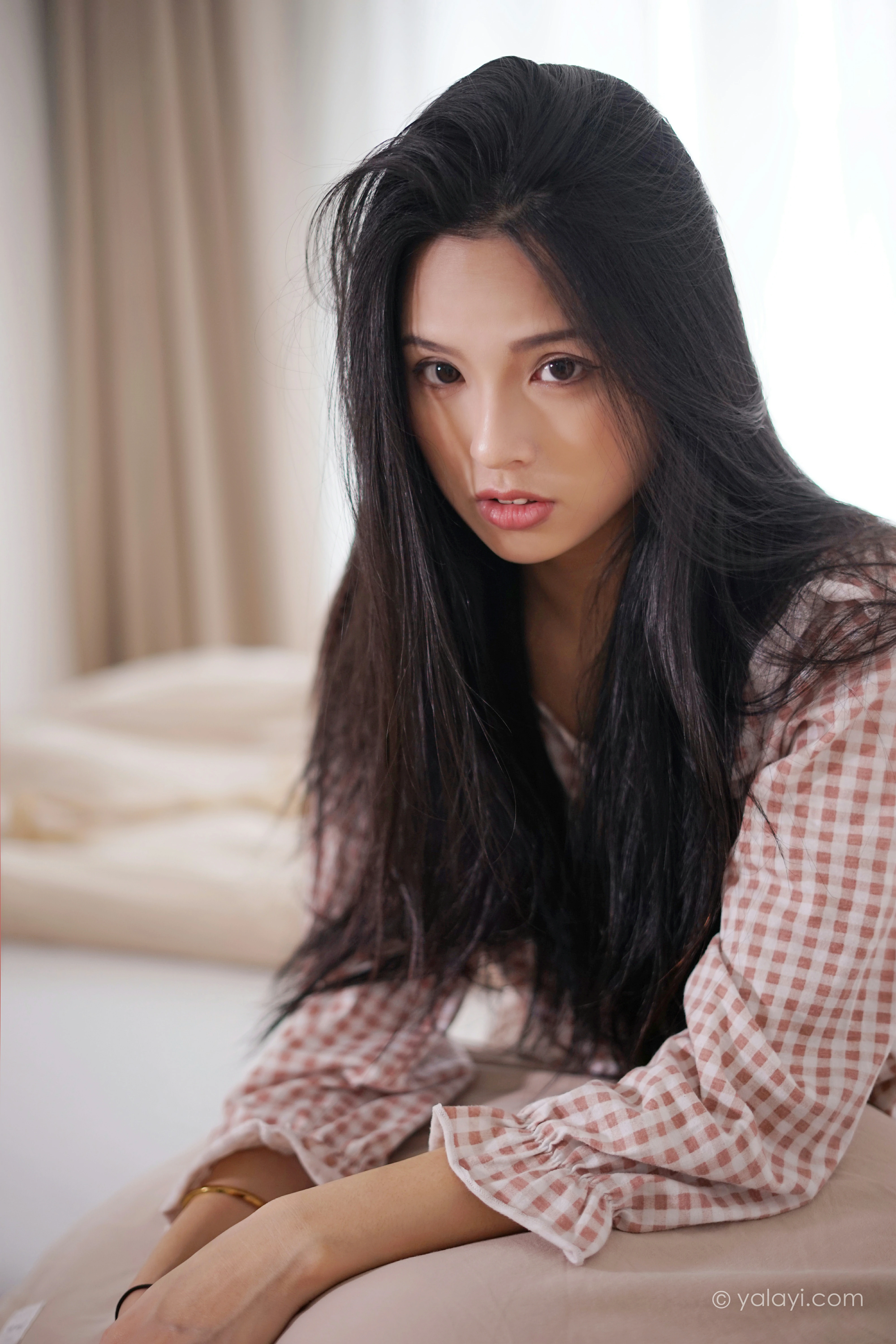 [YALAYI雅拉伊]NO.843 在家千日好 溪若 粉色睡衣加睡裤清纯可爱私房写真集第13张