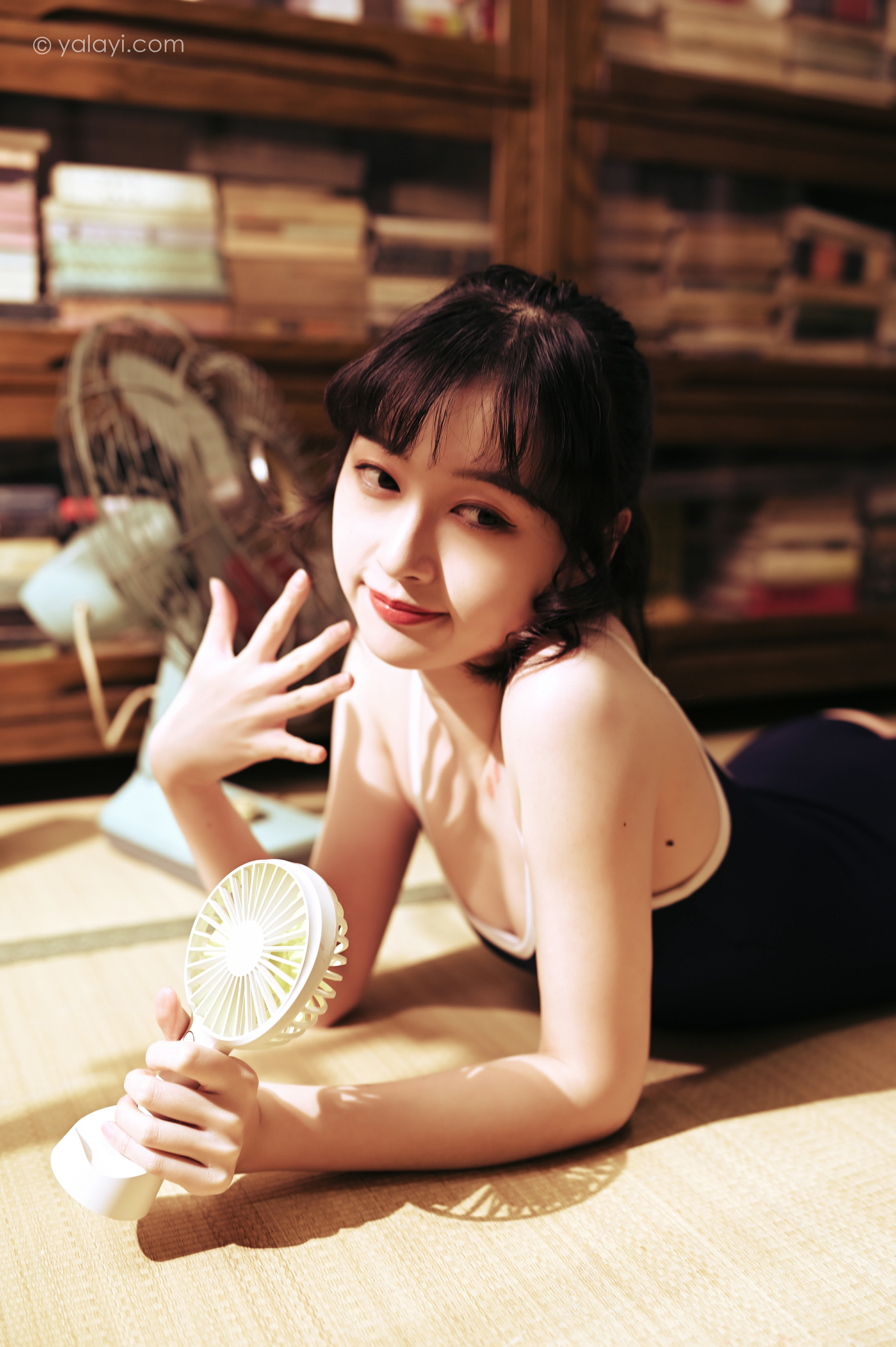 [YALAYI雅拉伊]NO.783 偷得半日闲 京京 蓝色紧身连体体操服性感写真集第9张