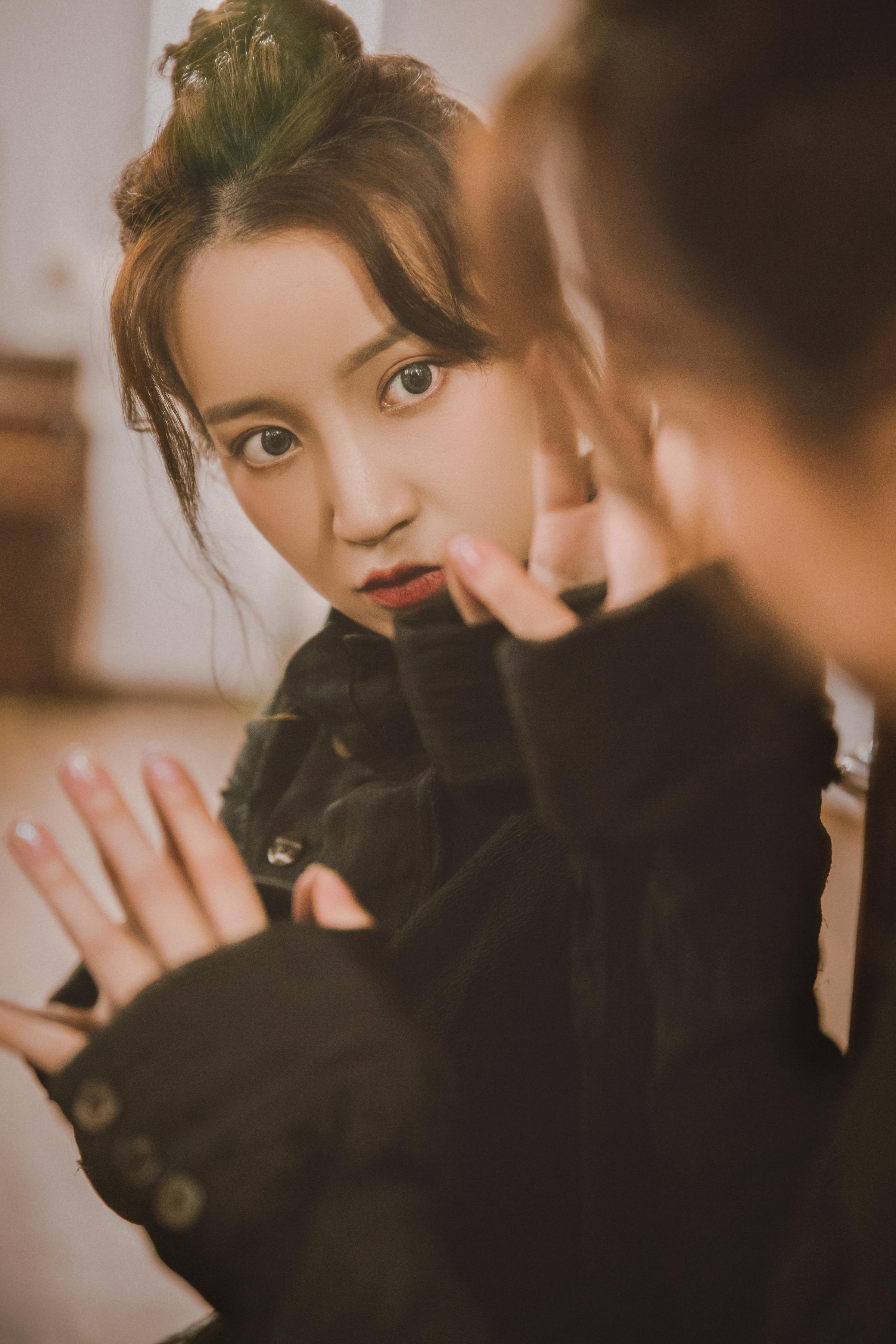 [YALAYI雅拉伊]2022.09.02 喜欢 清纯姐妹花 白色宽松衬衫与透视睡衣居家性感私房写真集第8张