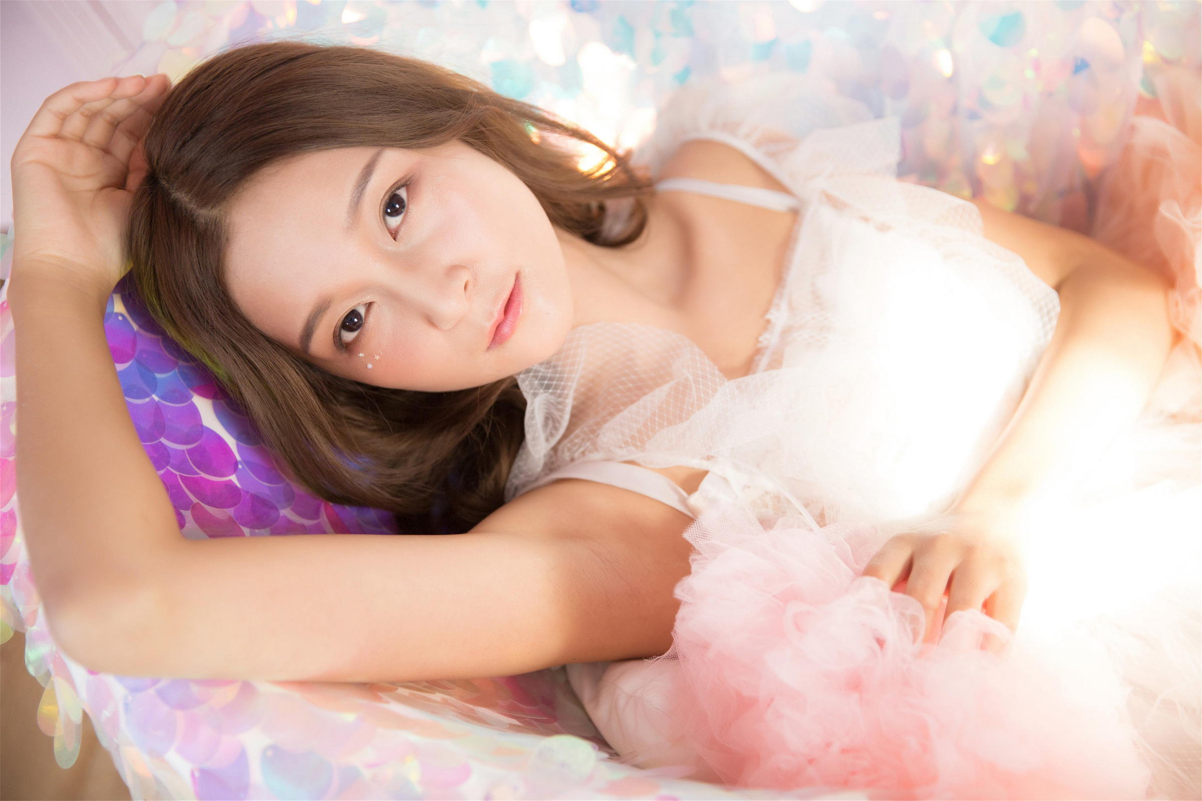 [YALAYI雅拉伊]2022.08.02 天上仙子 白色透视公主裙加白色塑身内衣性感私房写真集第9张